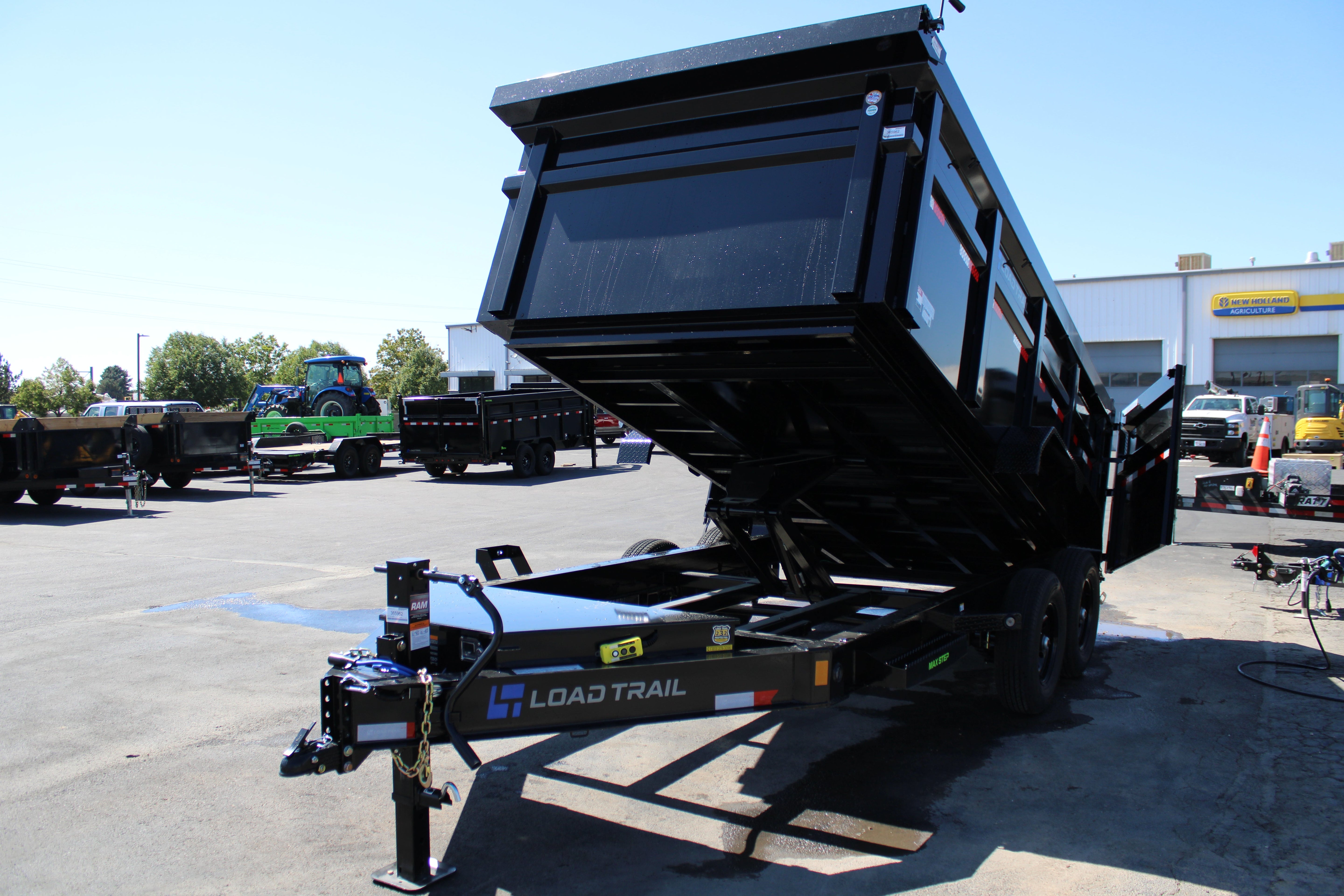 Dump Trailers in Utah: Which Size Is Right for Your Business?