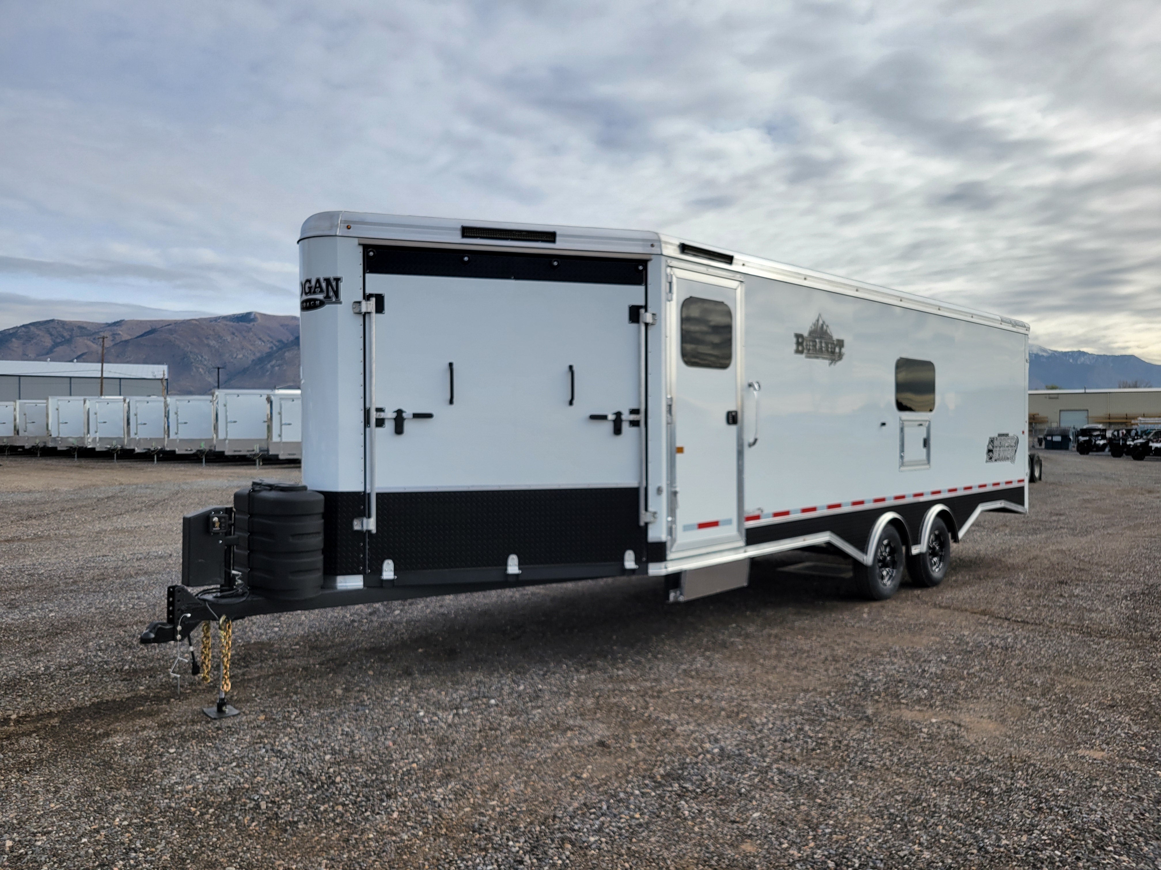 Logan Coach 31' BP Trailer