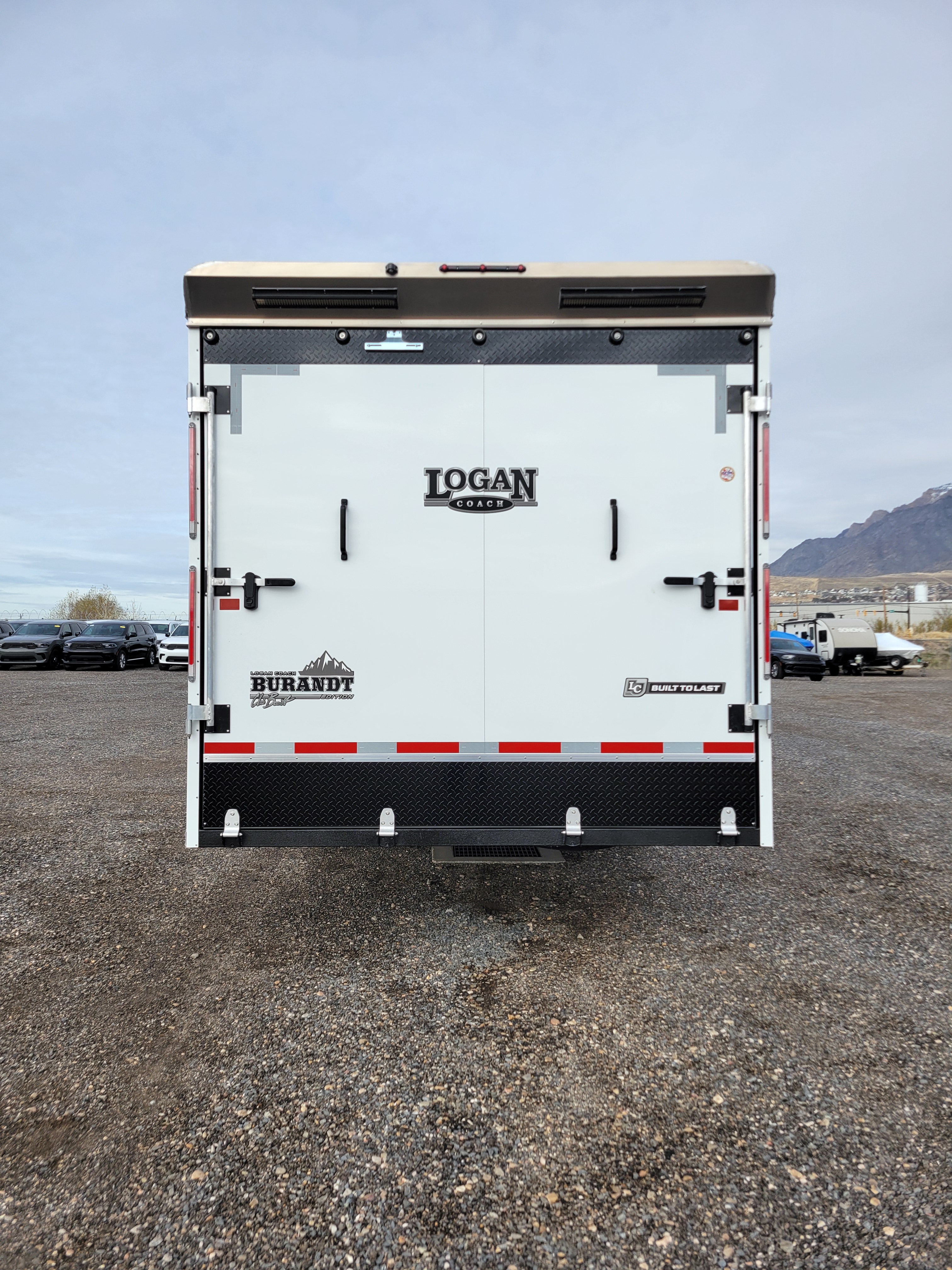 Logan Coach 31' BP Trailer