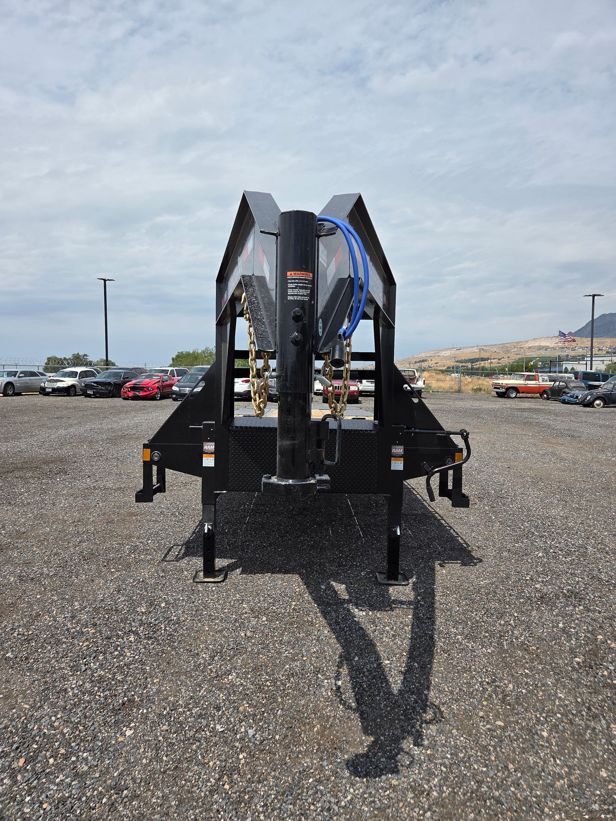 Loadtrail 28' Low Pro Gooseneck MAX Ramp