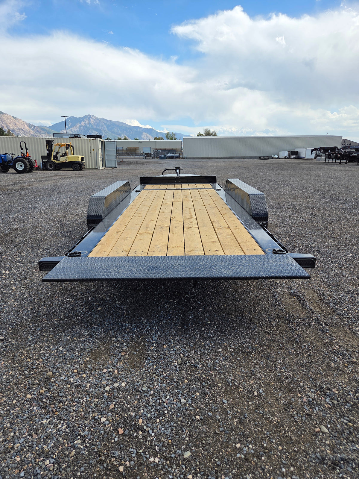LOAD TRAIL 16' Tilt Deck