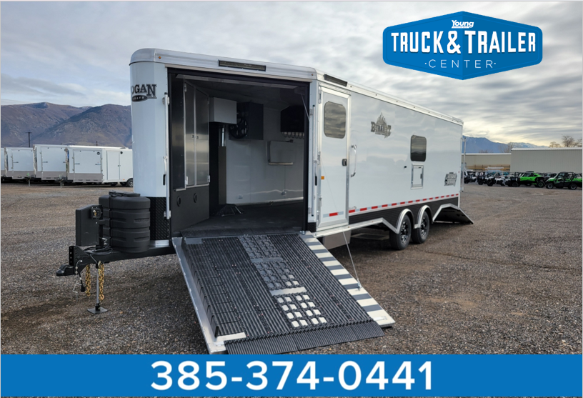 Logan Coach 31' BP Trailer