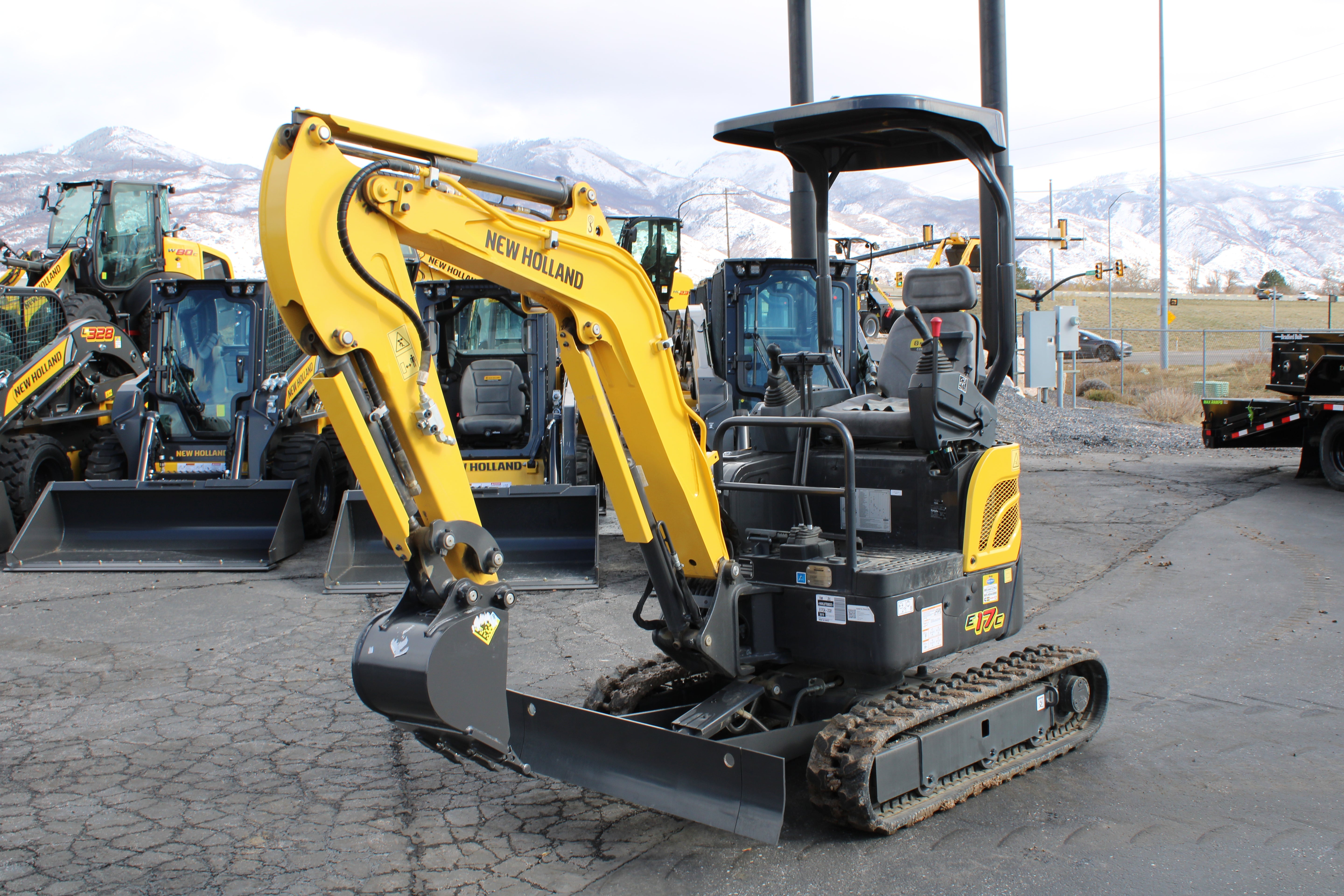 2025 New Holland E17C Mini Excavator