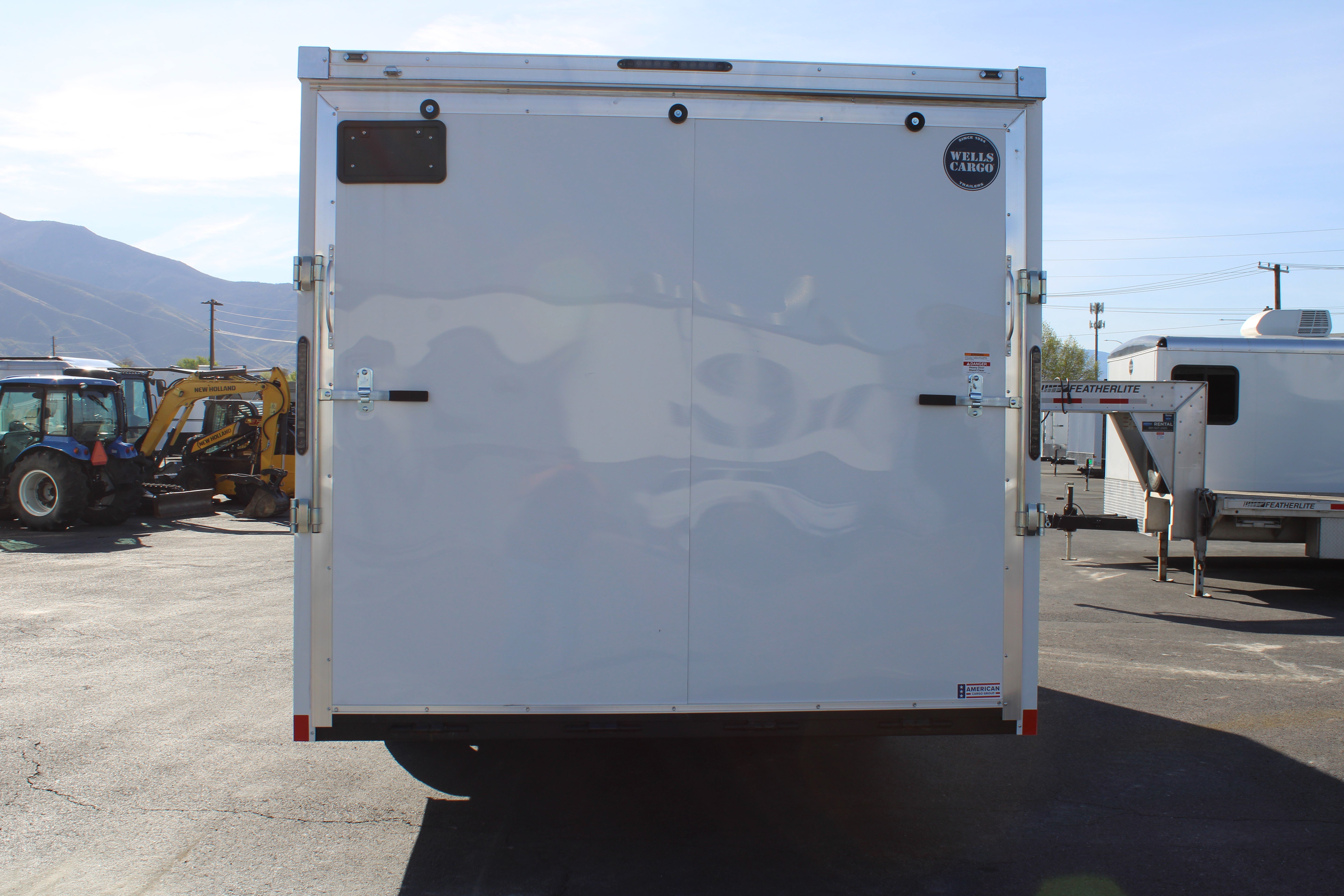 Wells Cargo 28' SxS Trailer