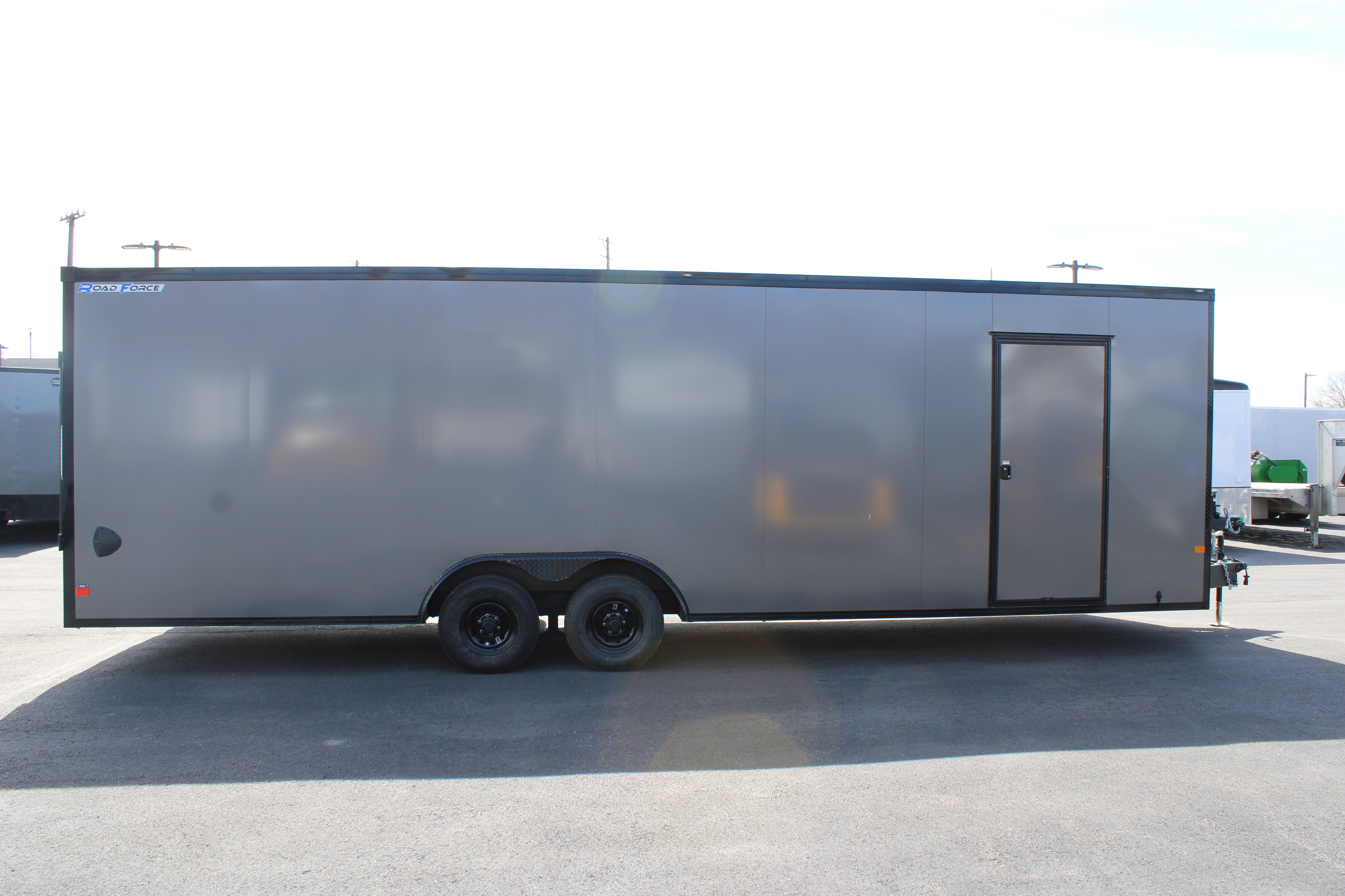 Wells Cargo 28' Road Force
