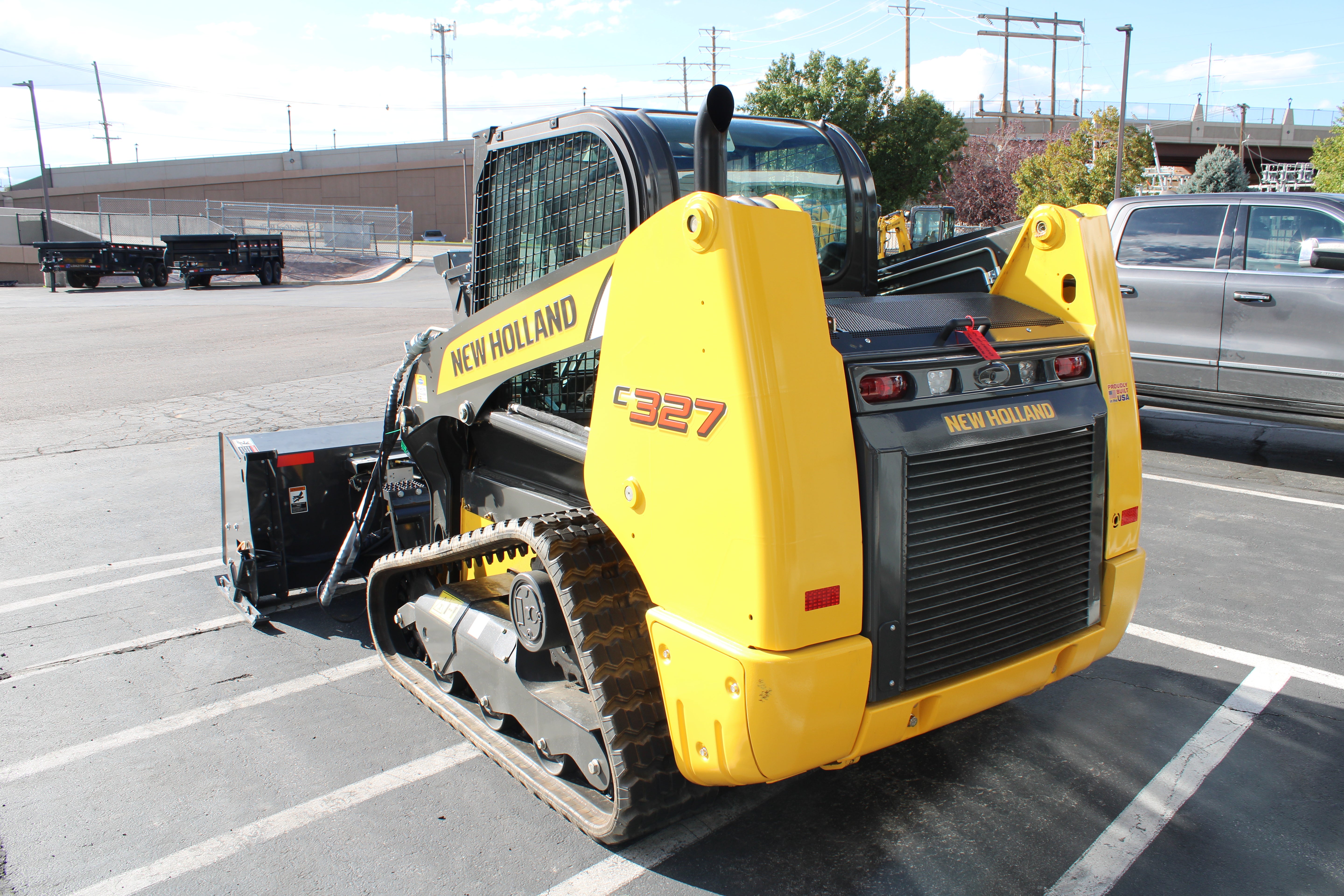 New Holland C327 Skid Steer