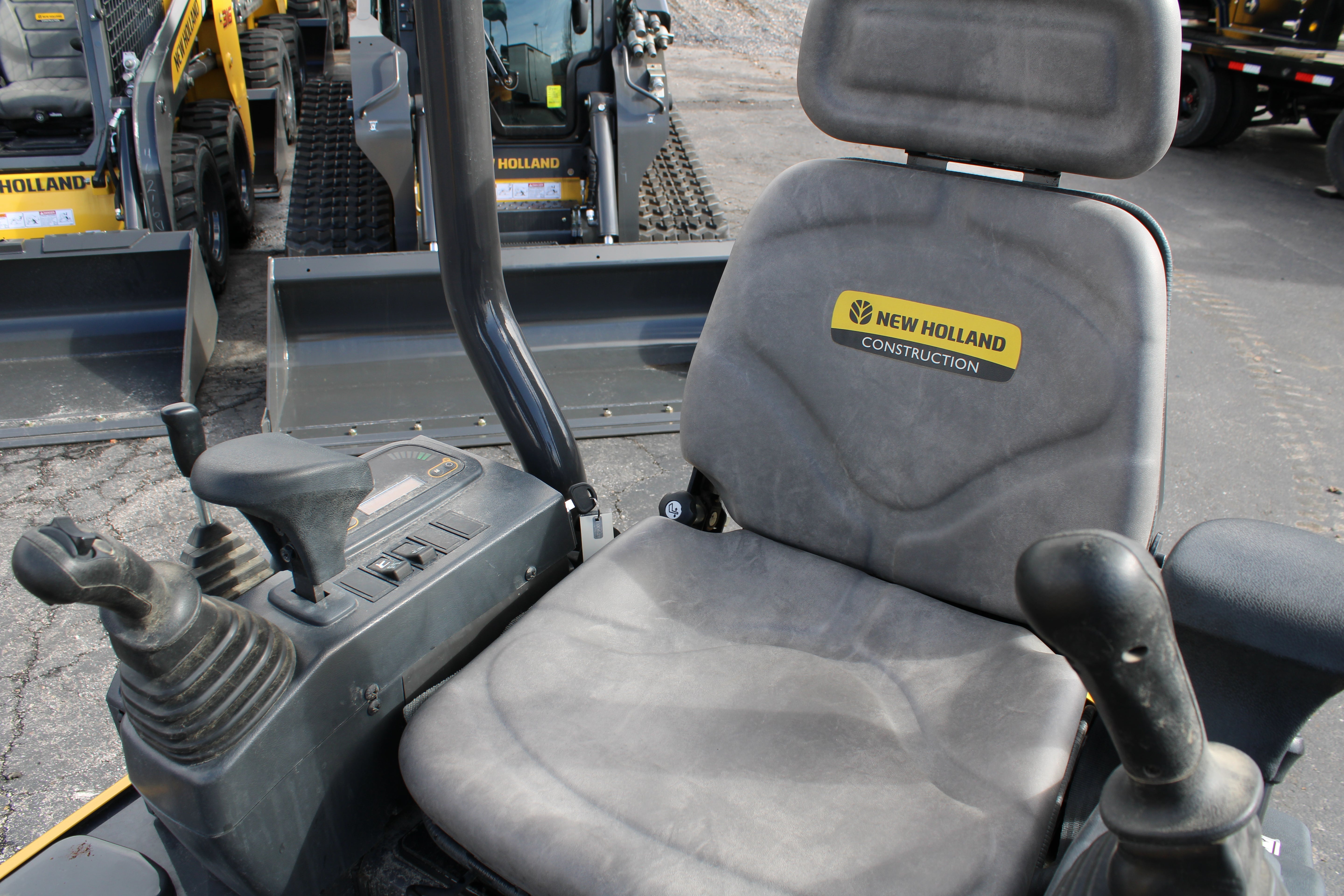 2025 New Holland E17C Mini Excavator