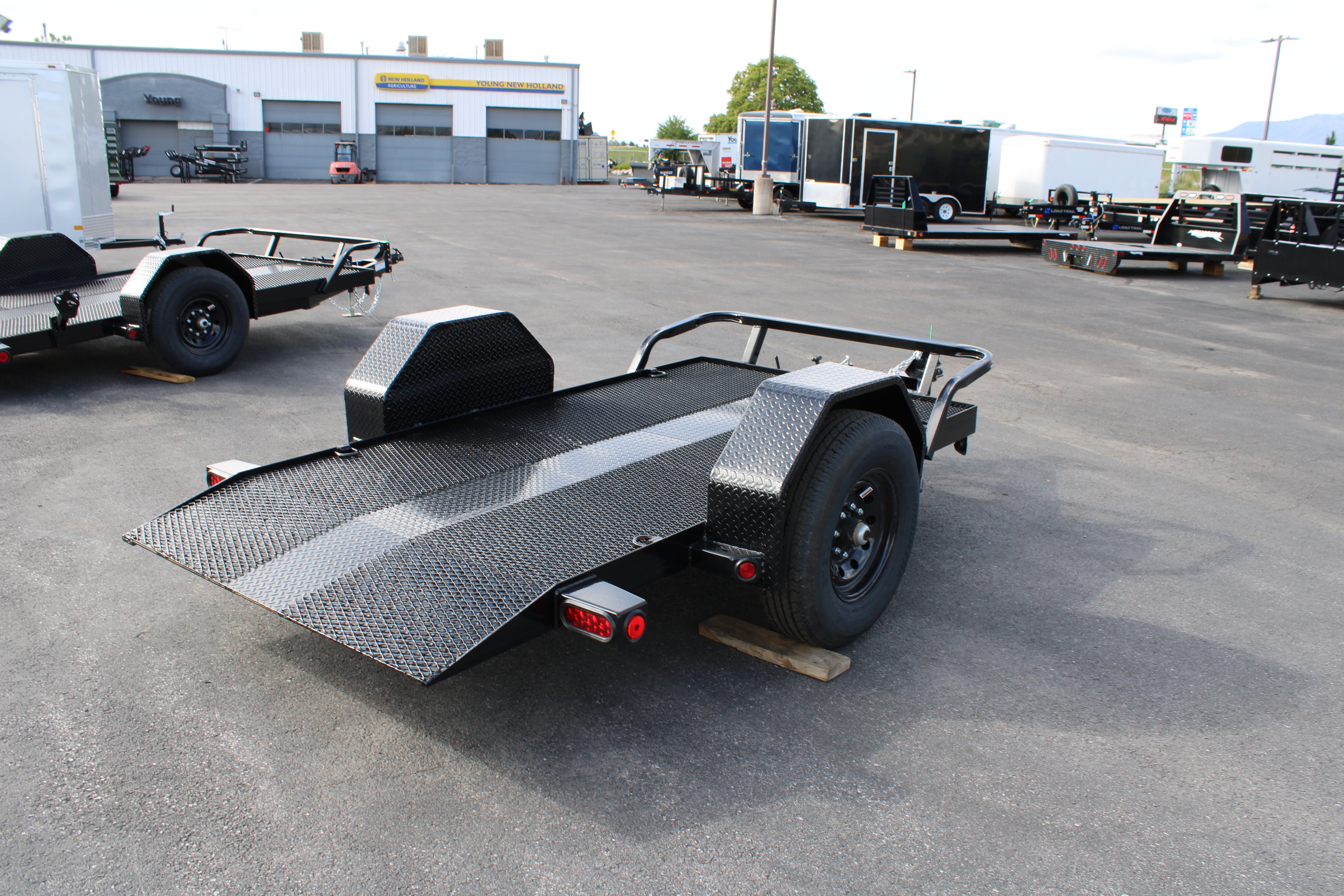 2025 Load Trail 5 x 10 Scissor Hauler