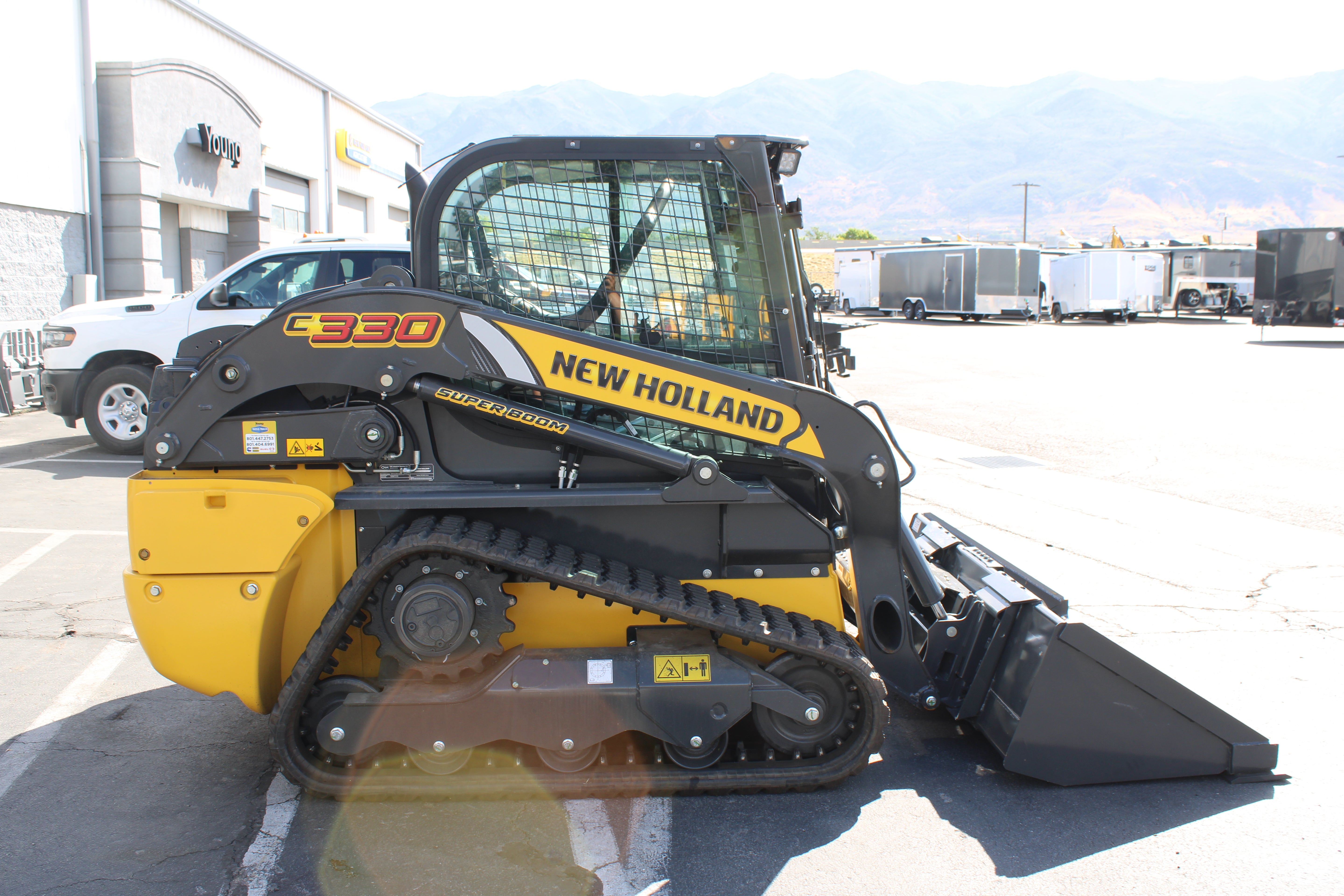 New Holland C330