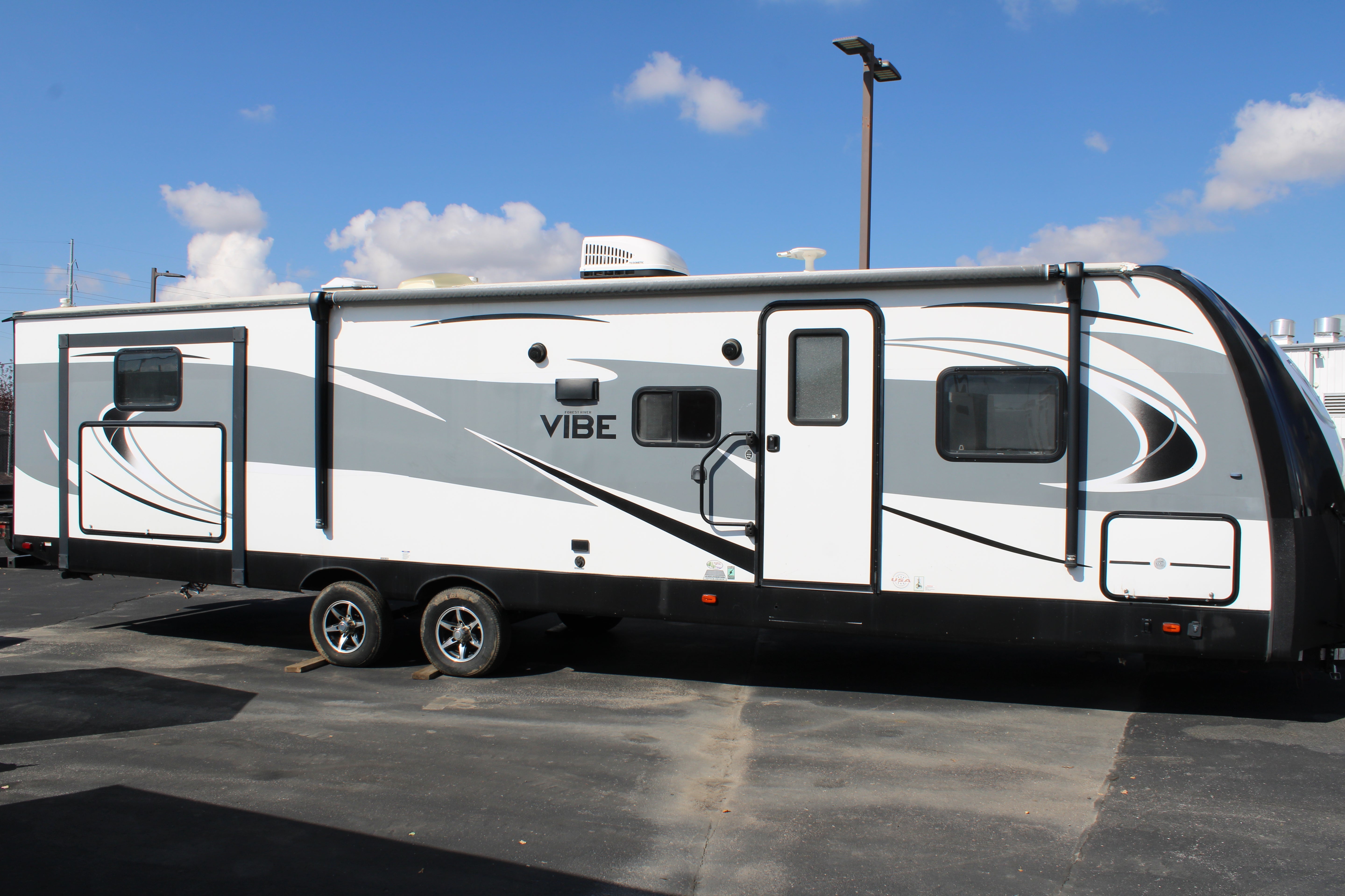 Forest River Rouge RV