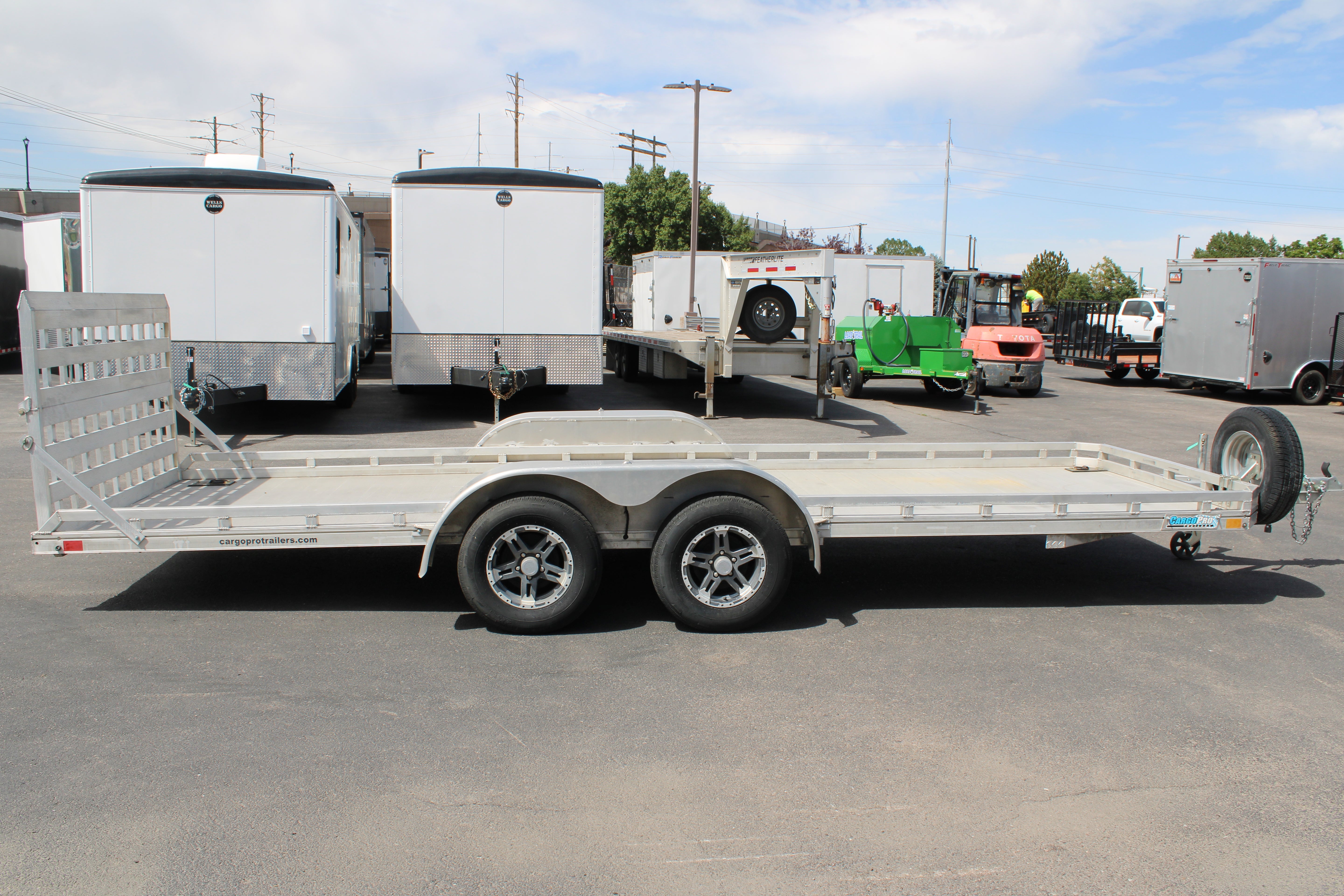 Used Alcom 20' Trailer