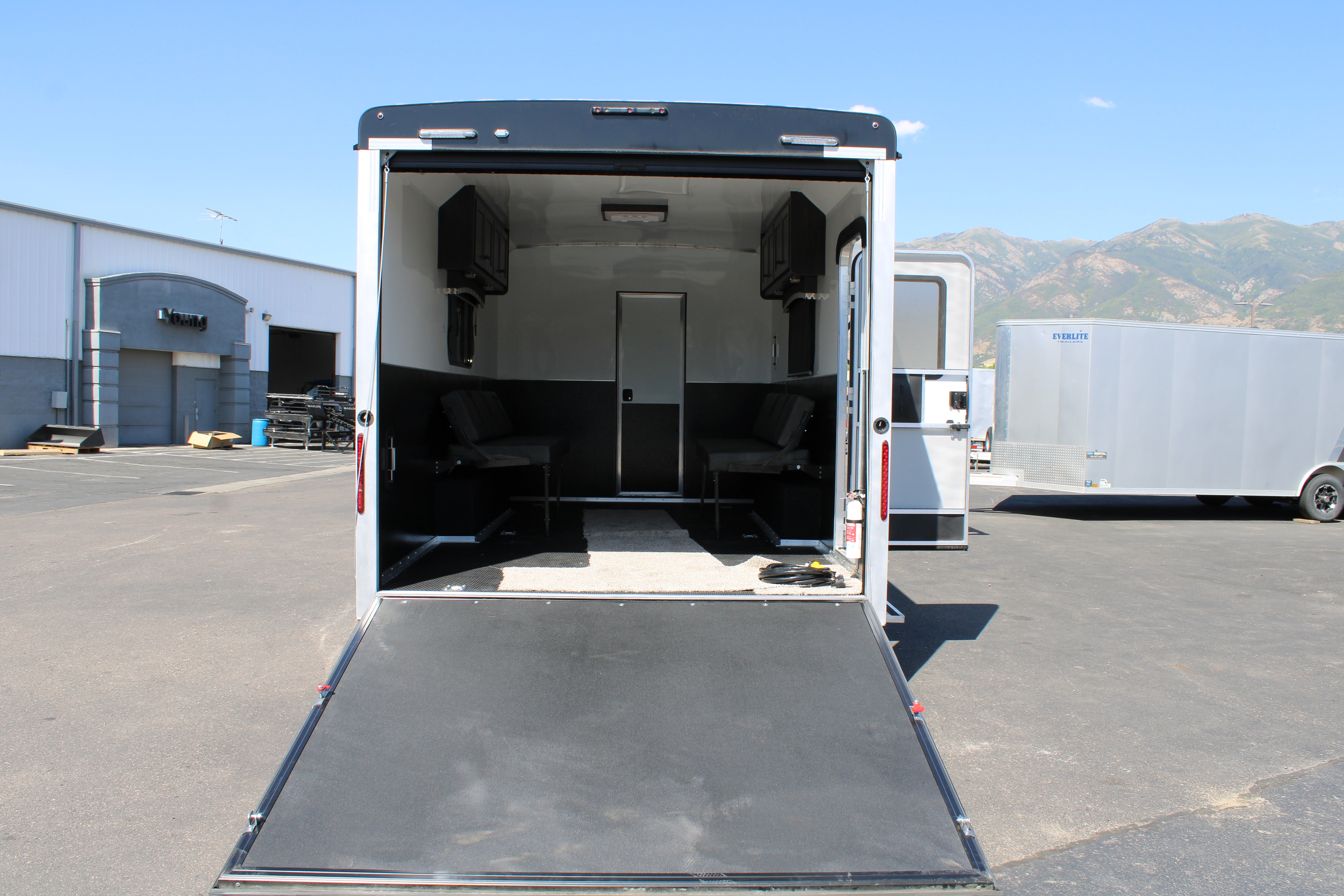 2025 Bison Riot RC18T16.S Toy Hauler