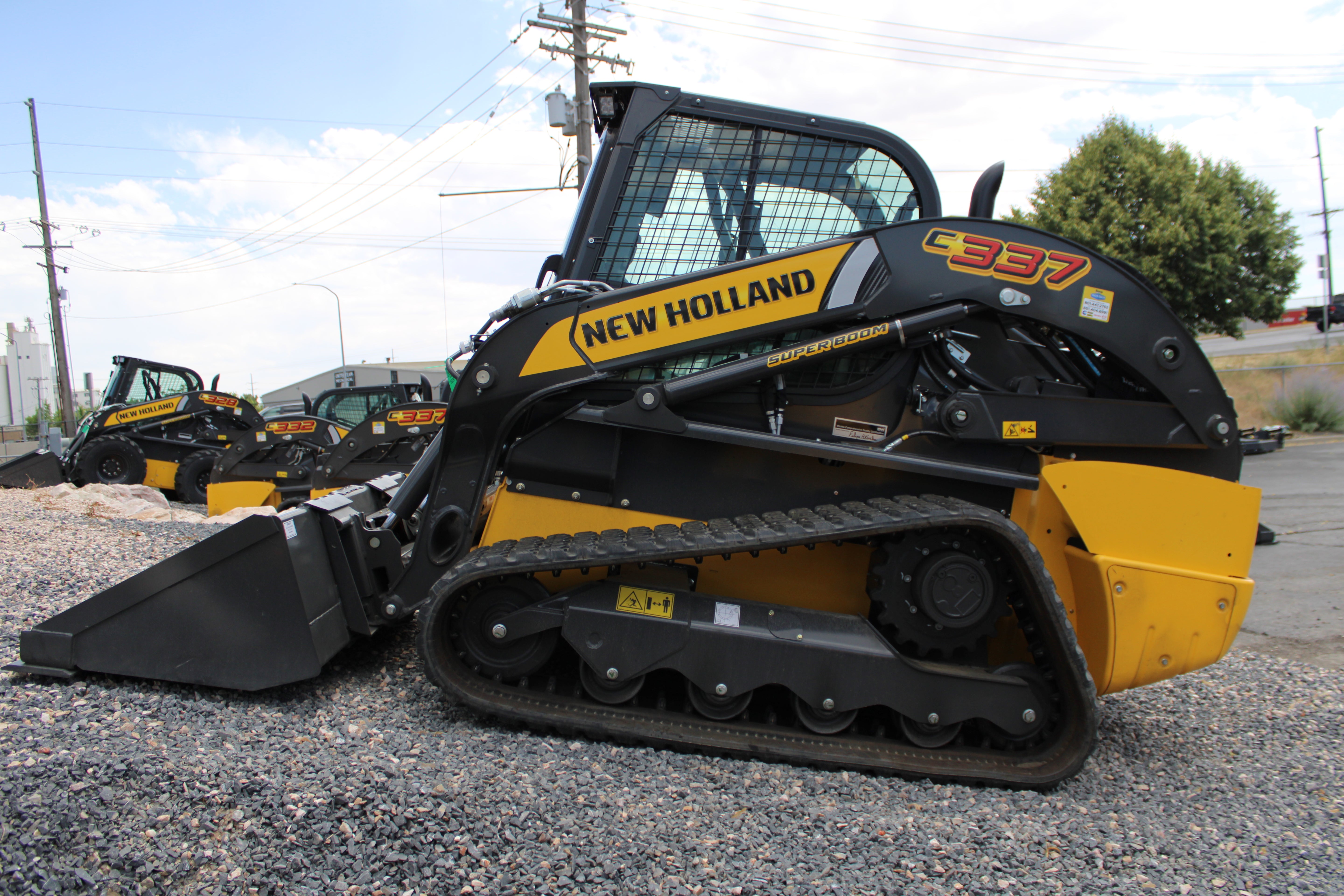New Holland C337 Skidsteer