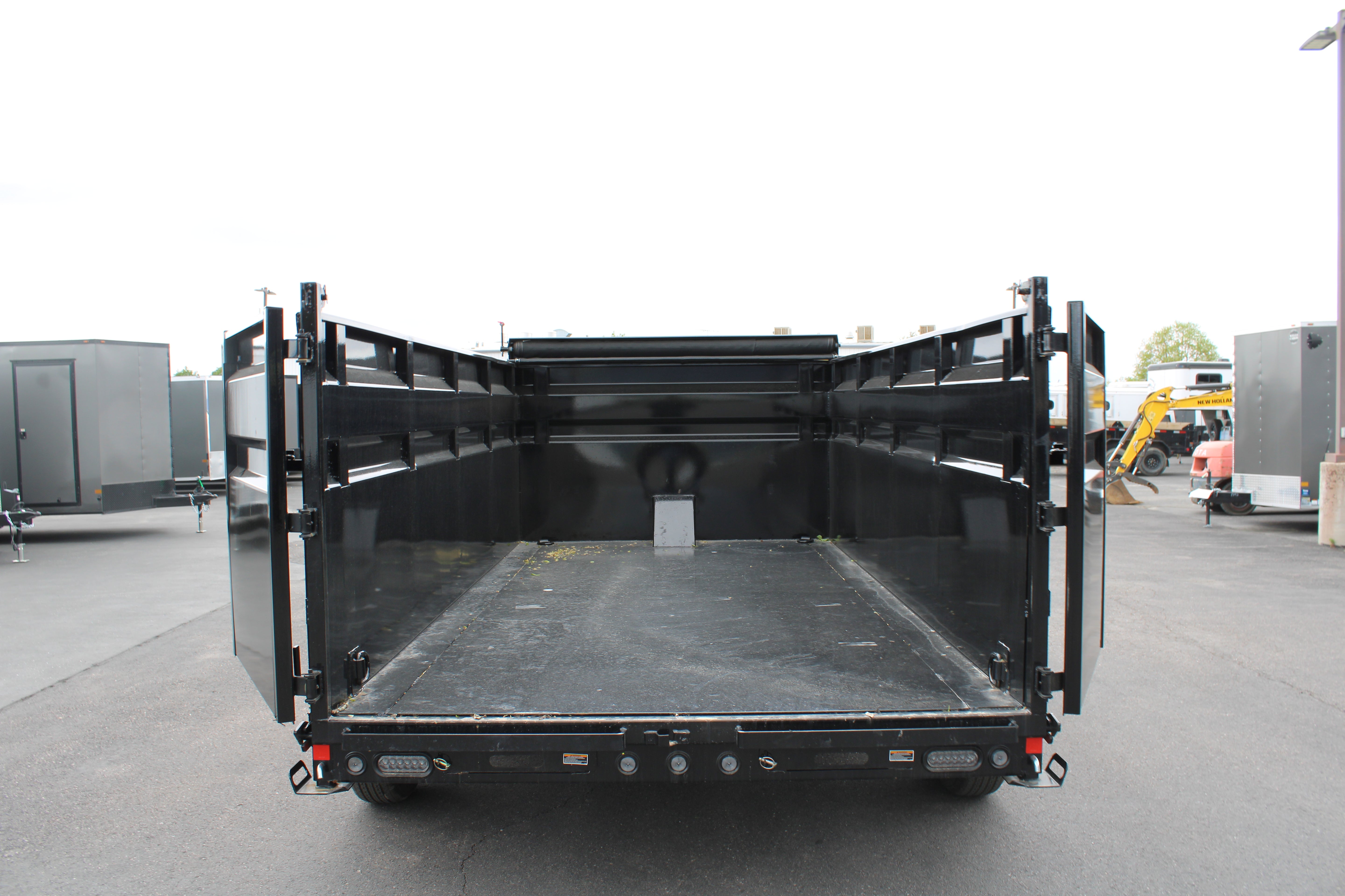 Loadtrail Low-Pro Dump Trailer 14'
