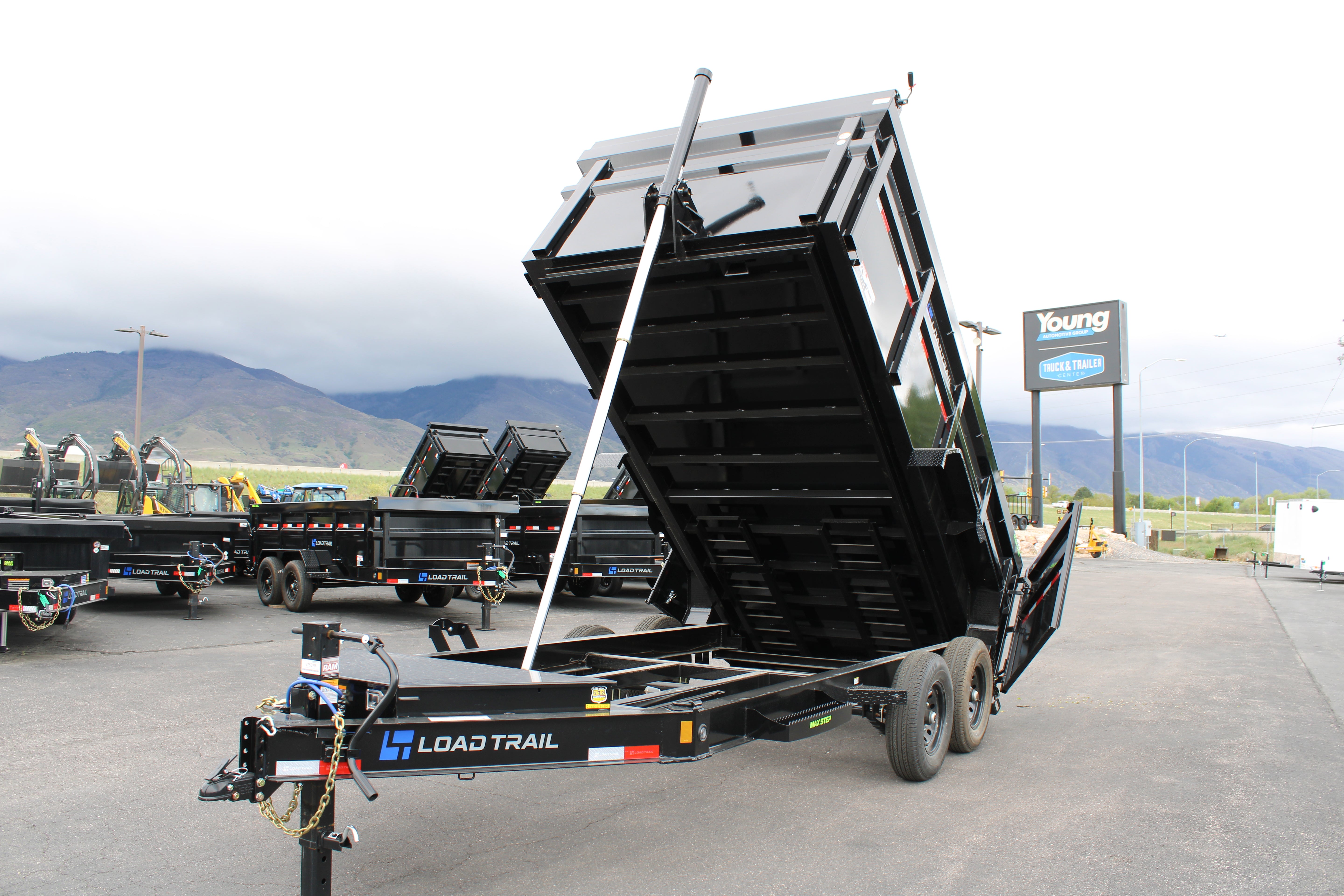 Loadtrail Dump Trailer 14'