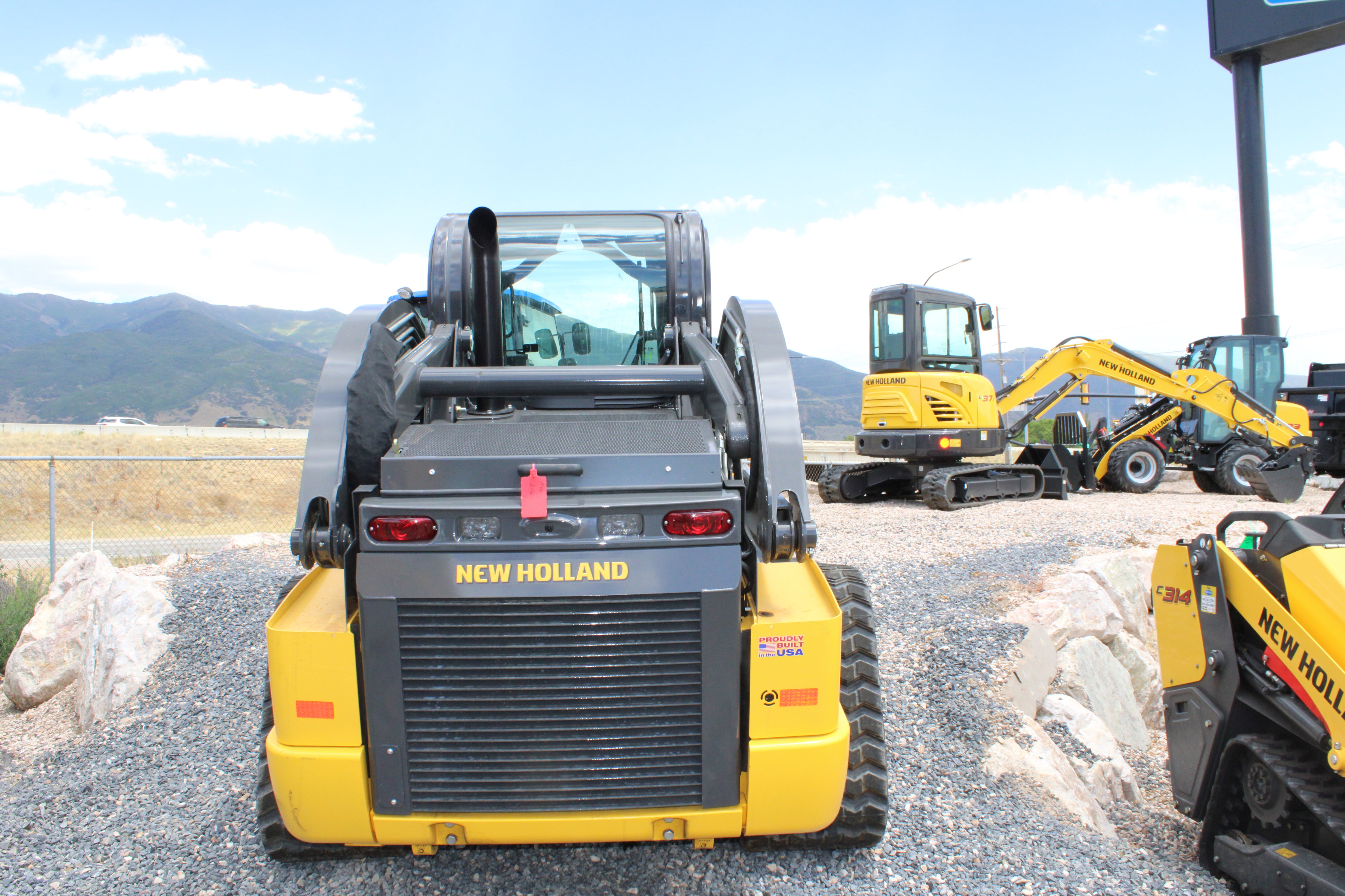 New Holland C337 Skidsteer