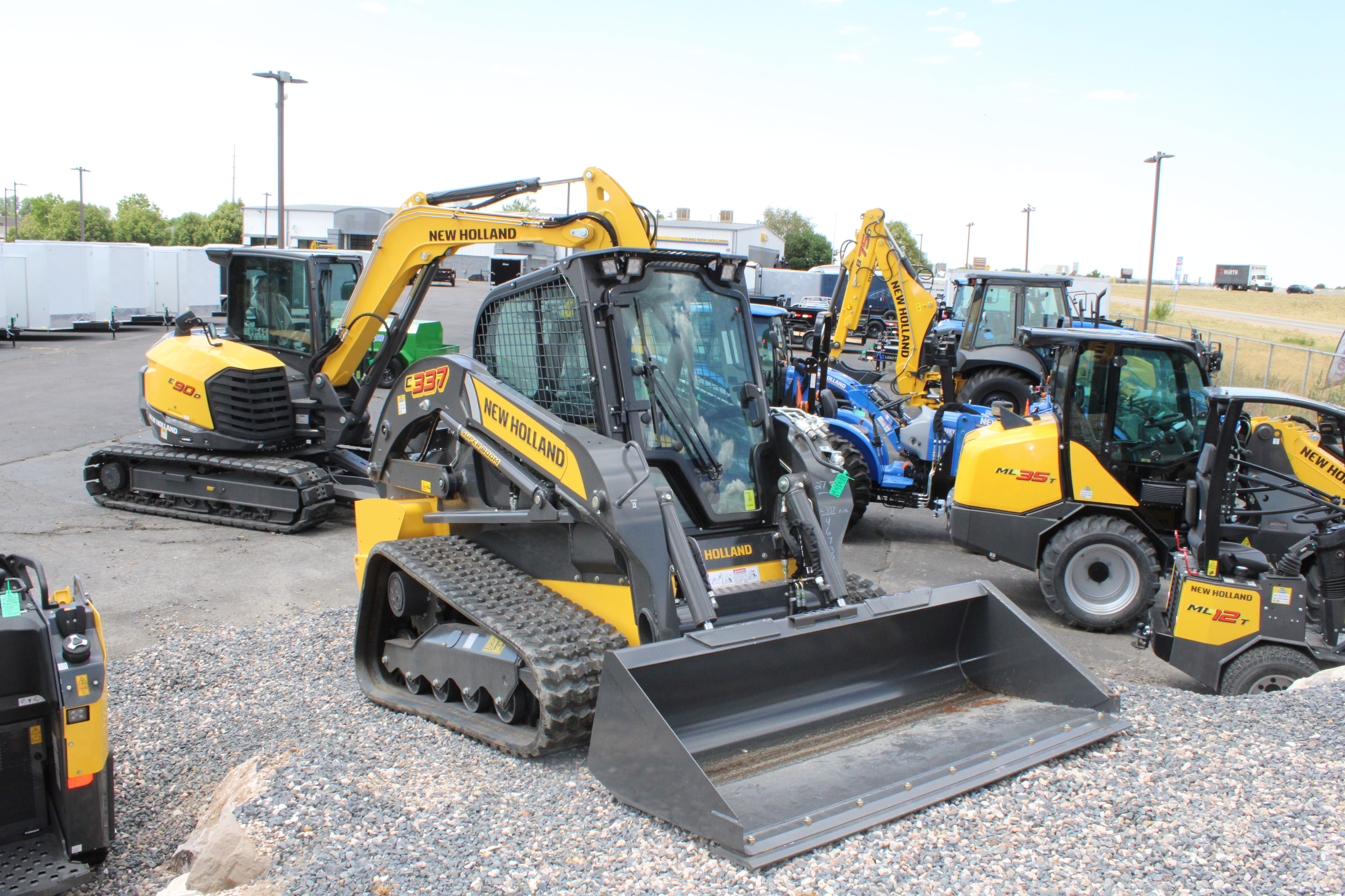 New Holland C337 Skidsteer