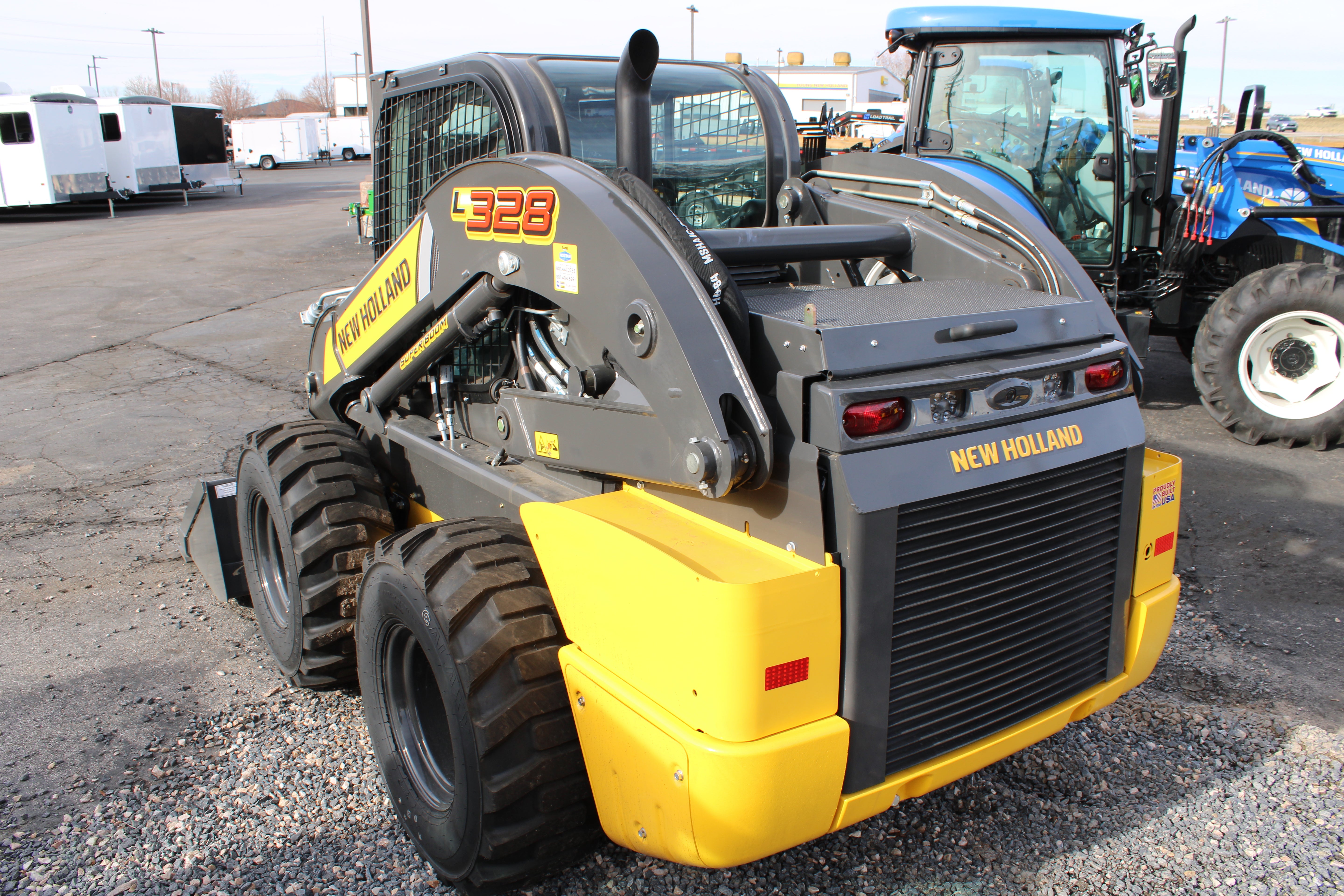 New Holland L328 Skidsteer
