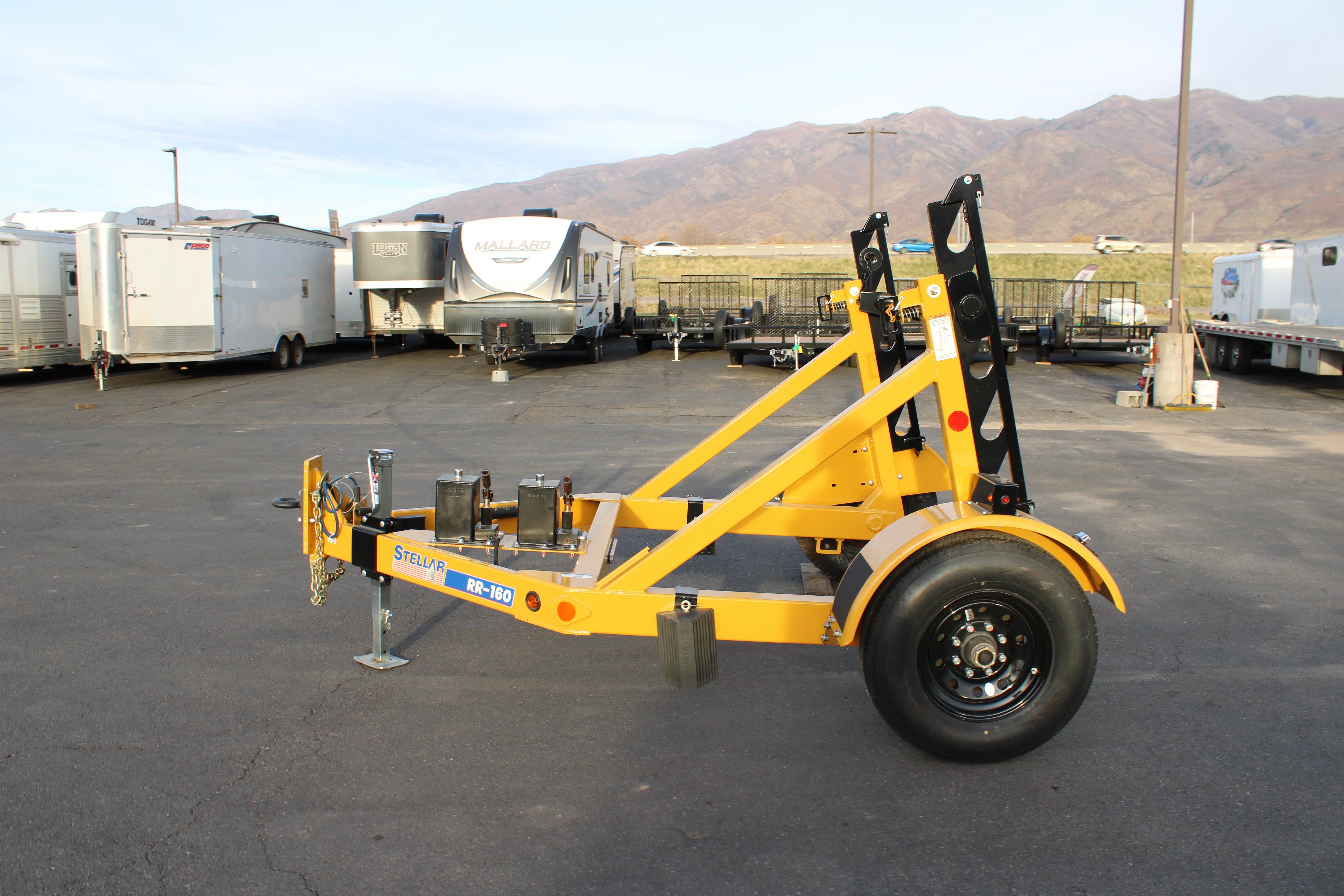 Stellar RR-160 Self-Loading Cable Trailer