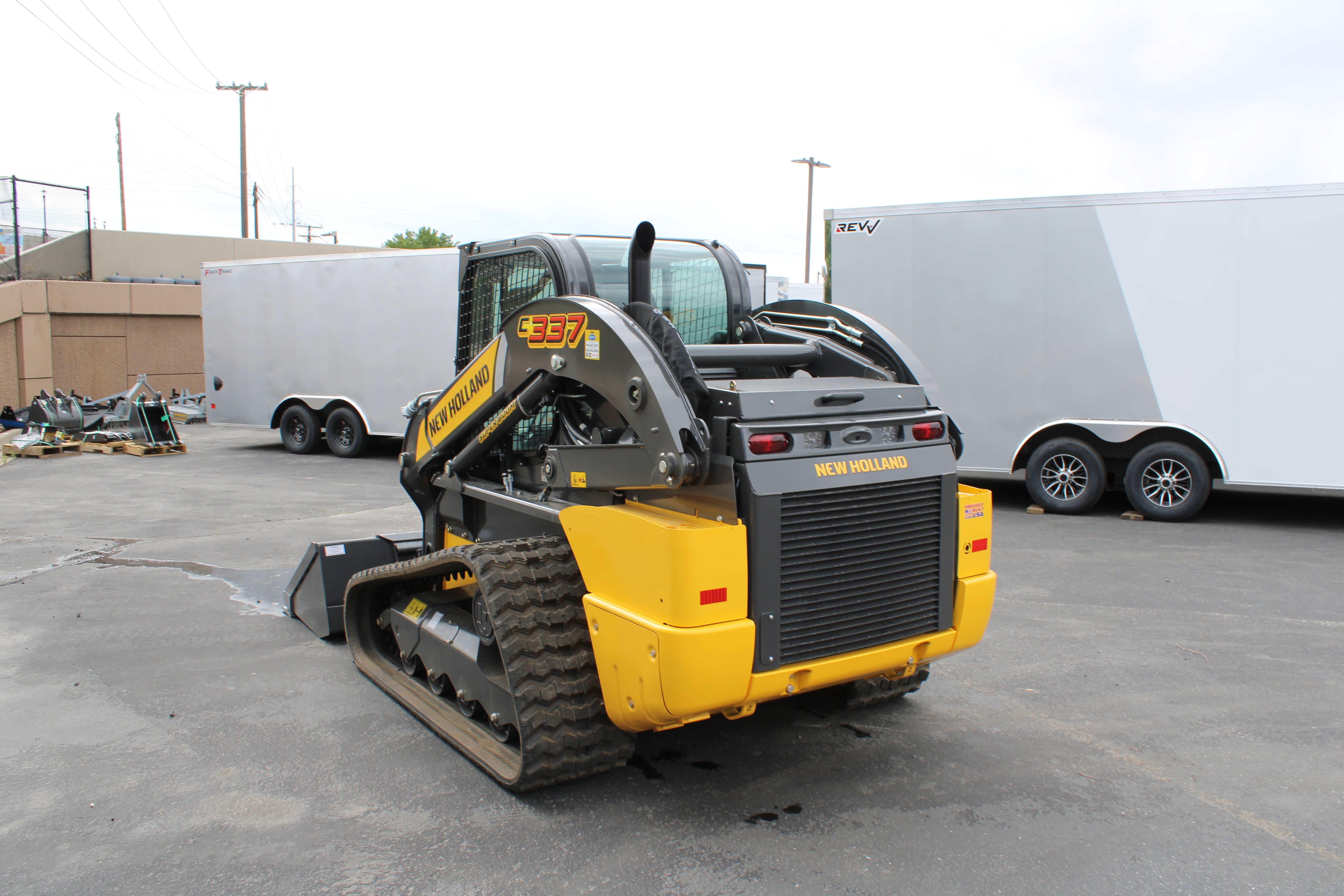 New Holland C337 Skidsteer