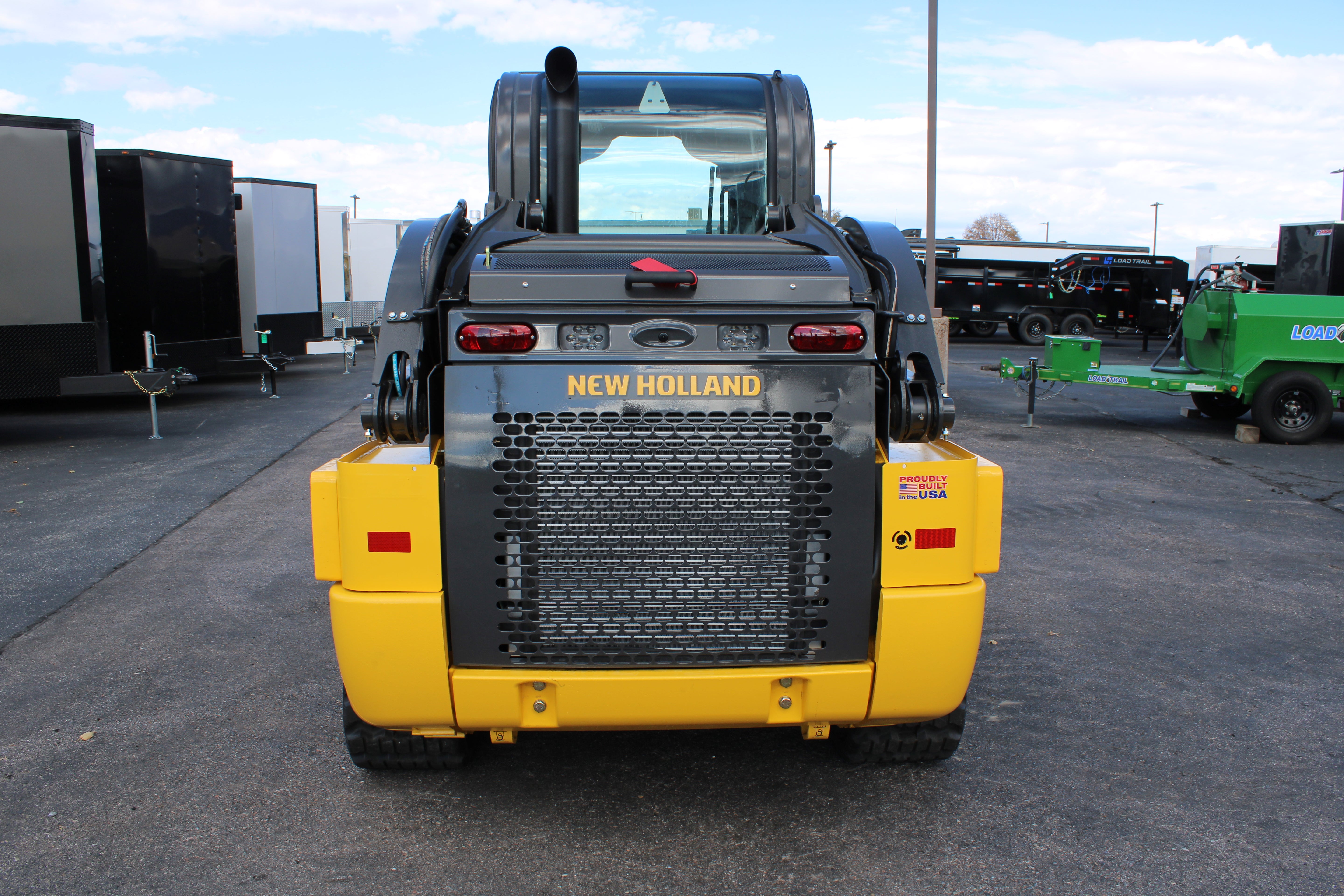 New Holland C330 Skidsteer