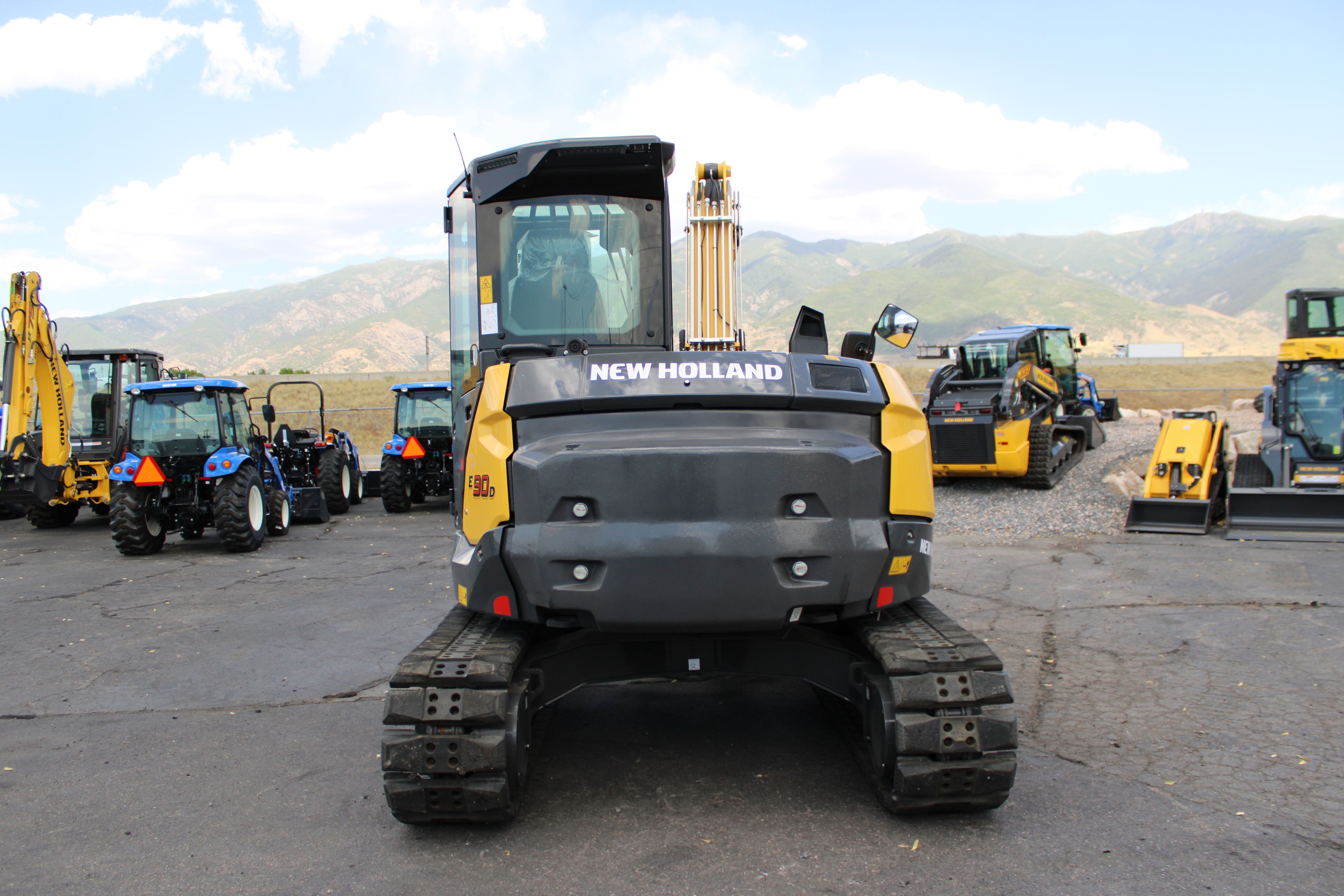 New Holland E90D Excavator