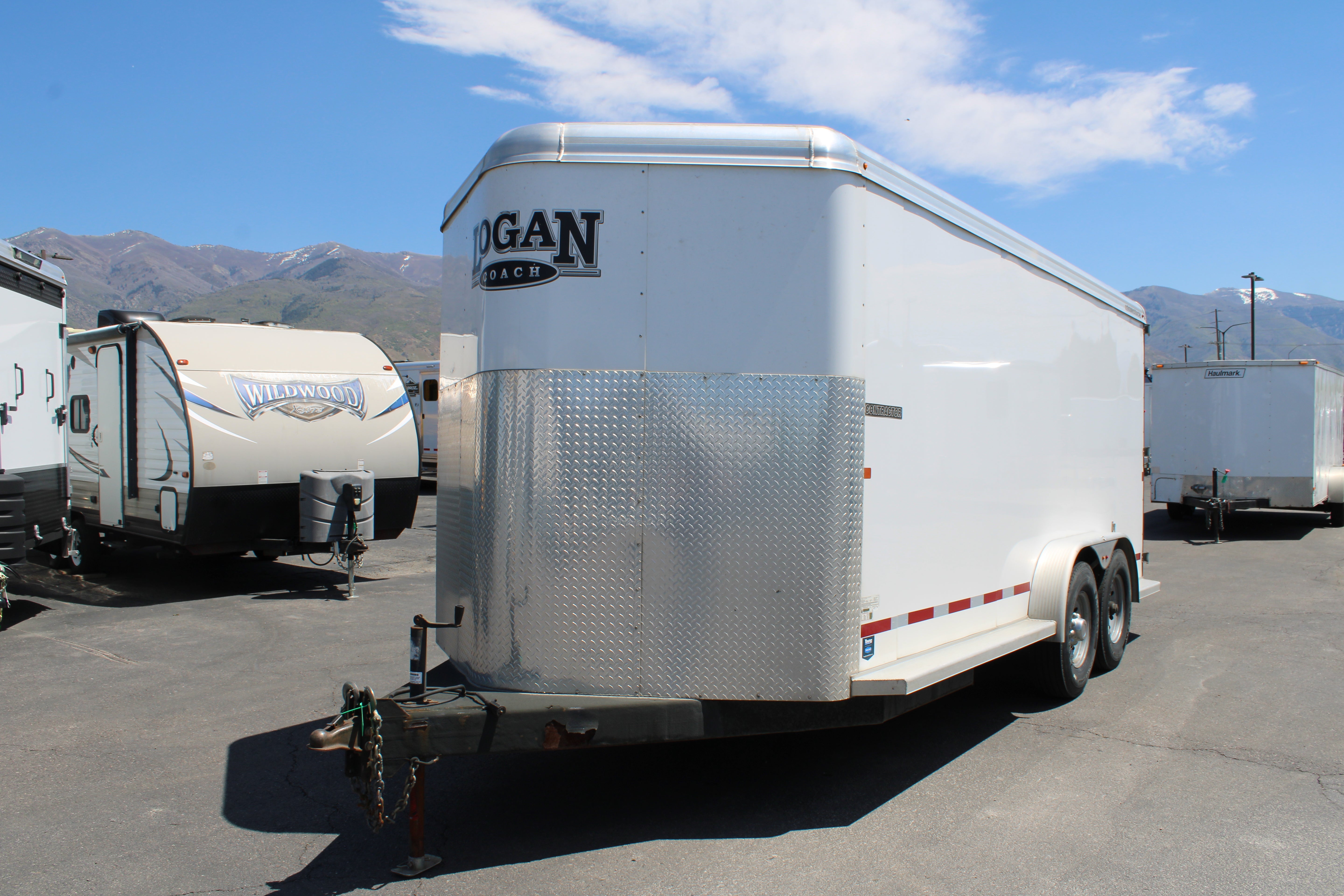 USED LOGAN COACH CONTRACTOR TRAILER