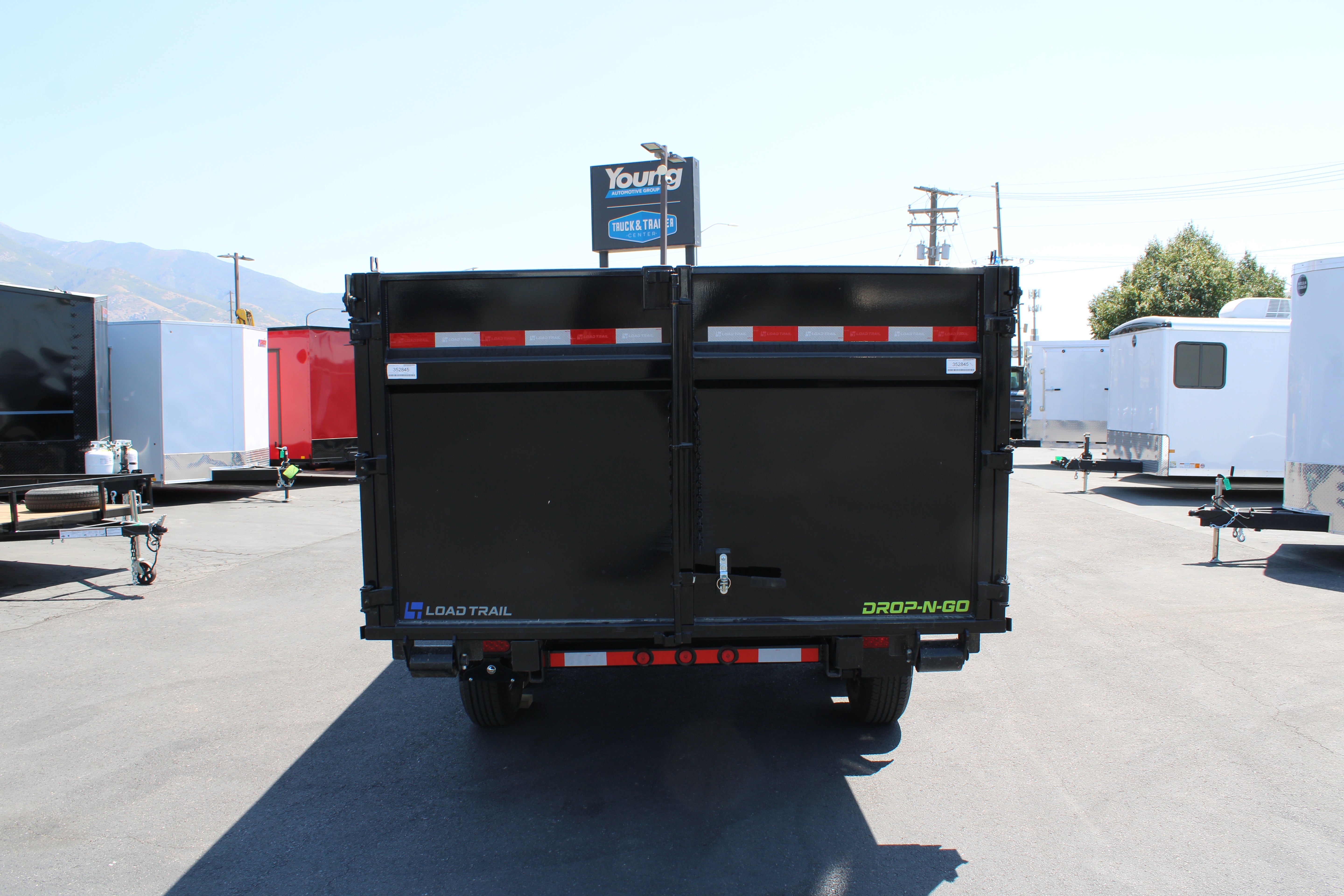2025 Load Trail 83" x 14 Gooseneck Dump Trailer