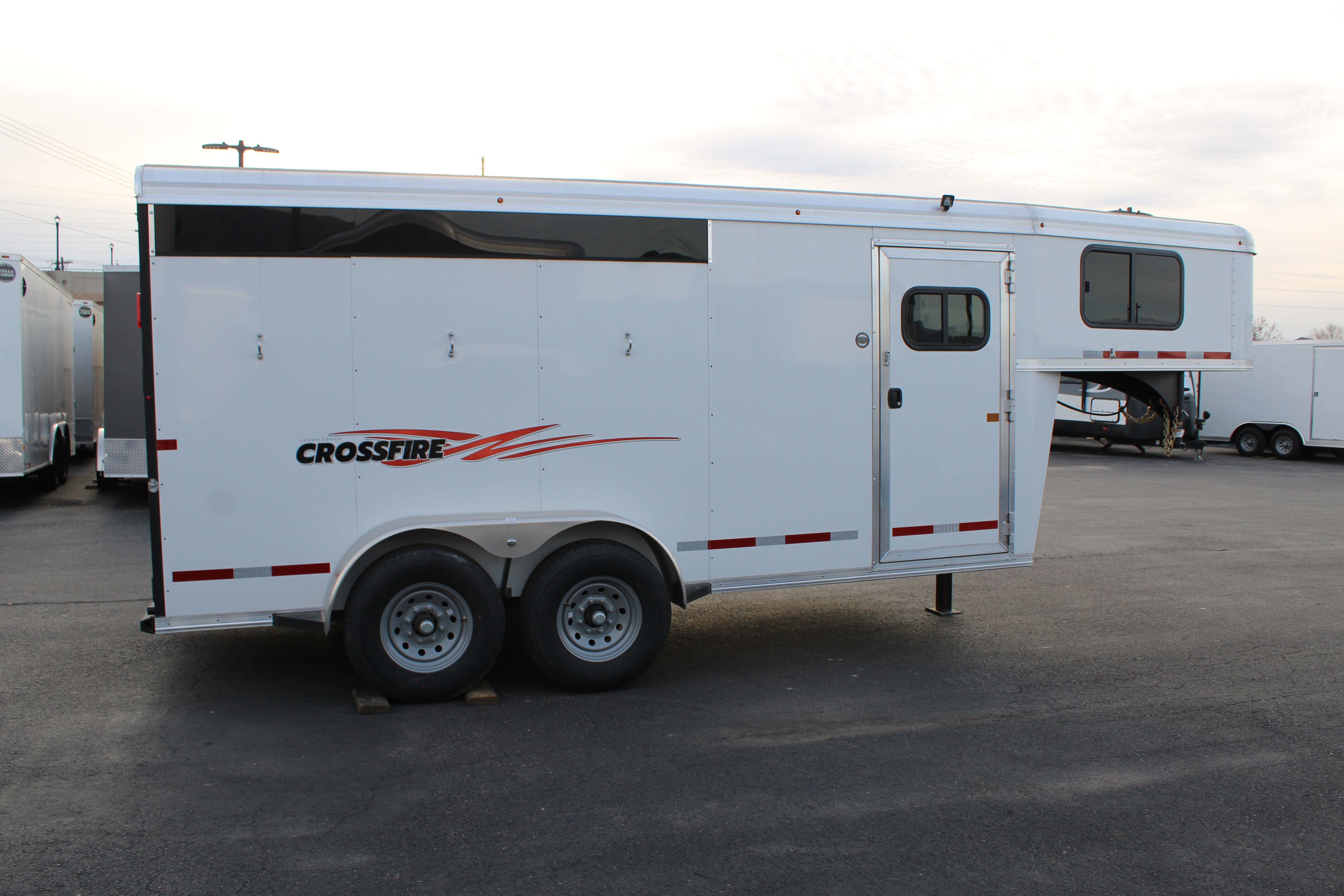 Logan Coach 3HBP Crossfire Trailer