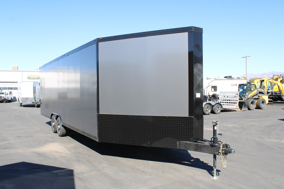 WELLS CARGO STM 30' BLK TRIM