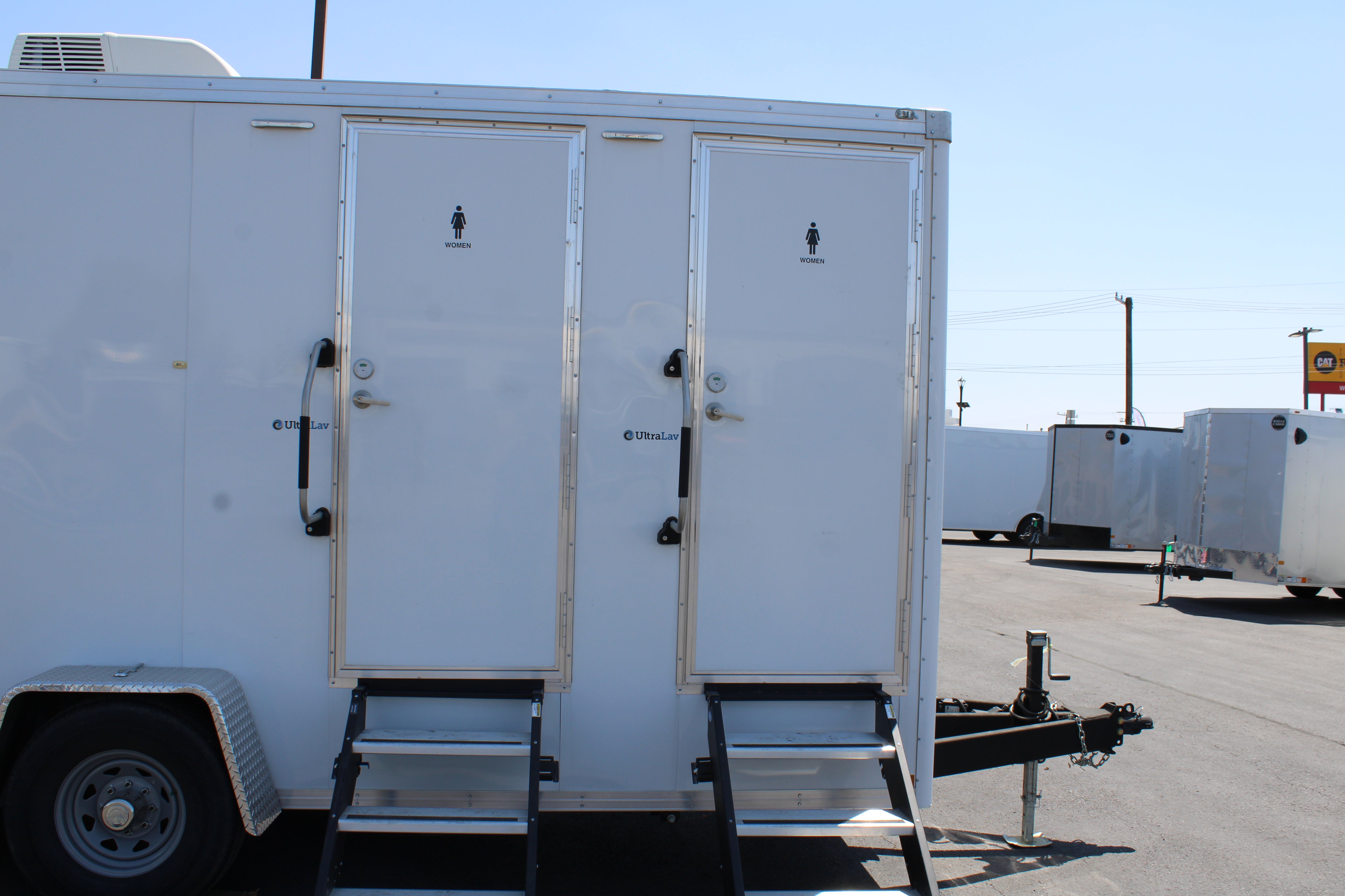 Used Wells Cargo 3 Stall UltraLav Trailer