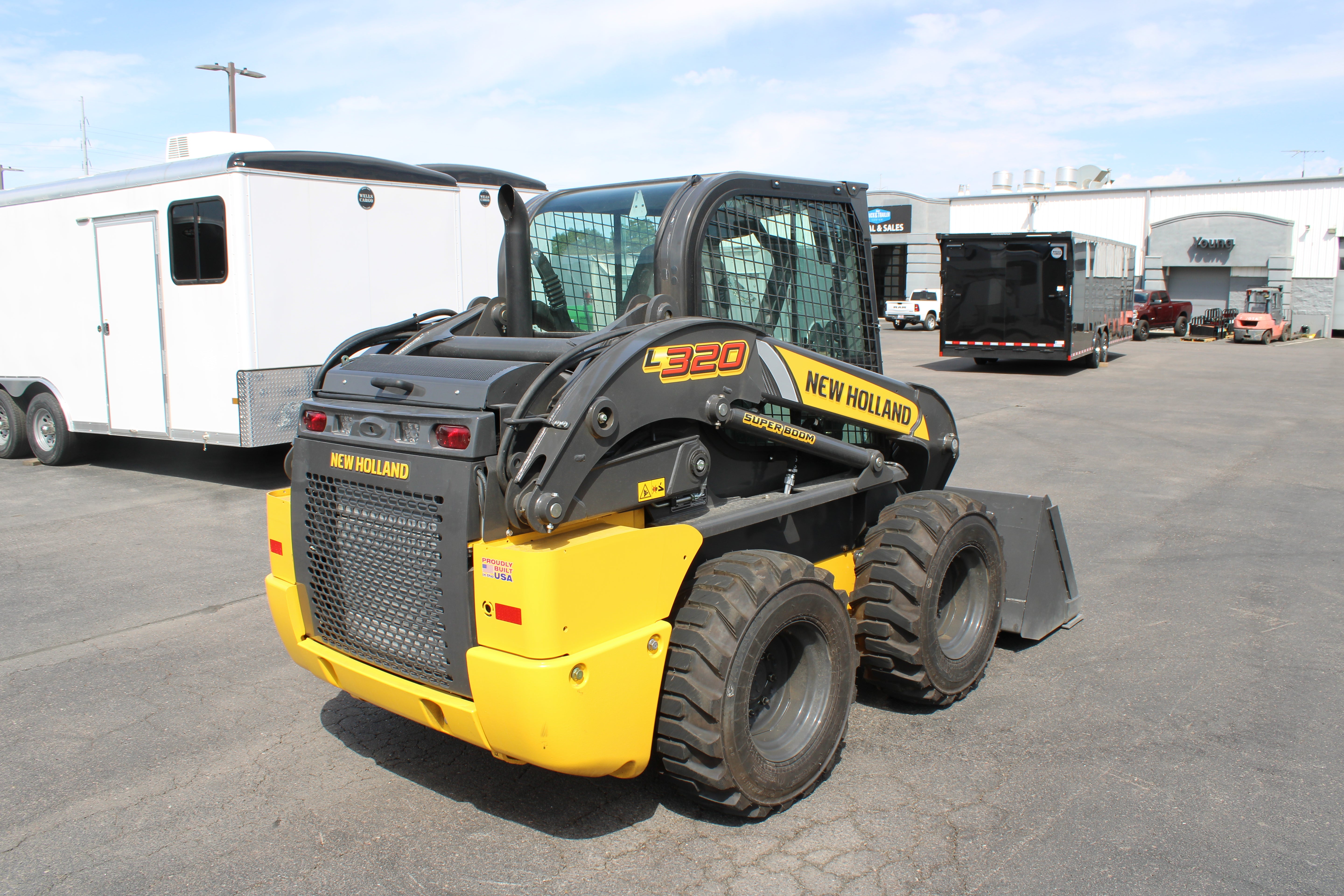 New Holland L320