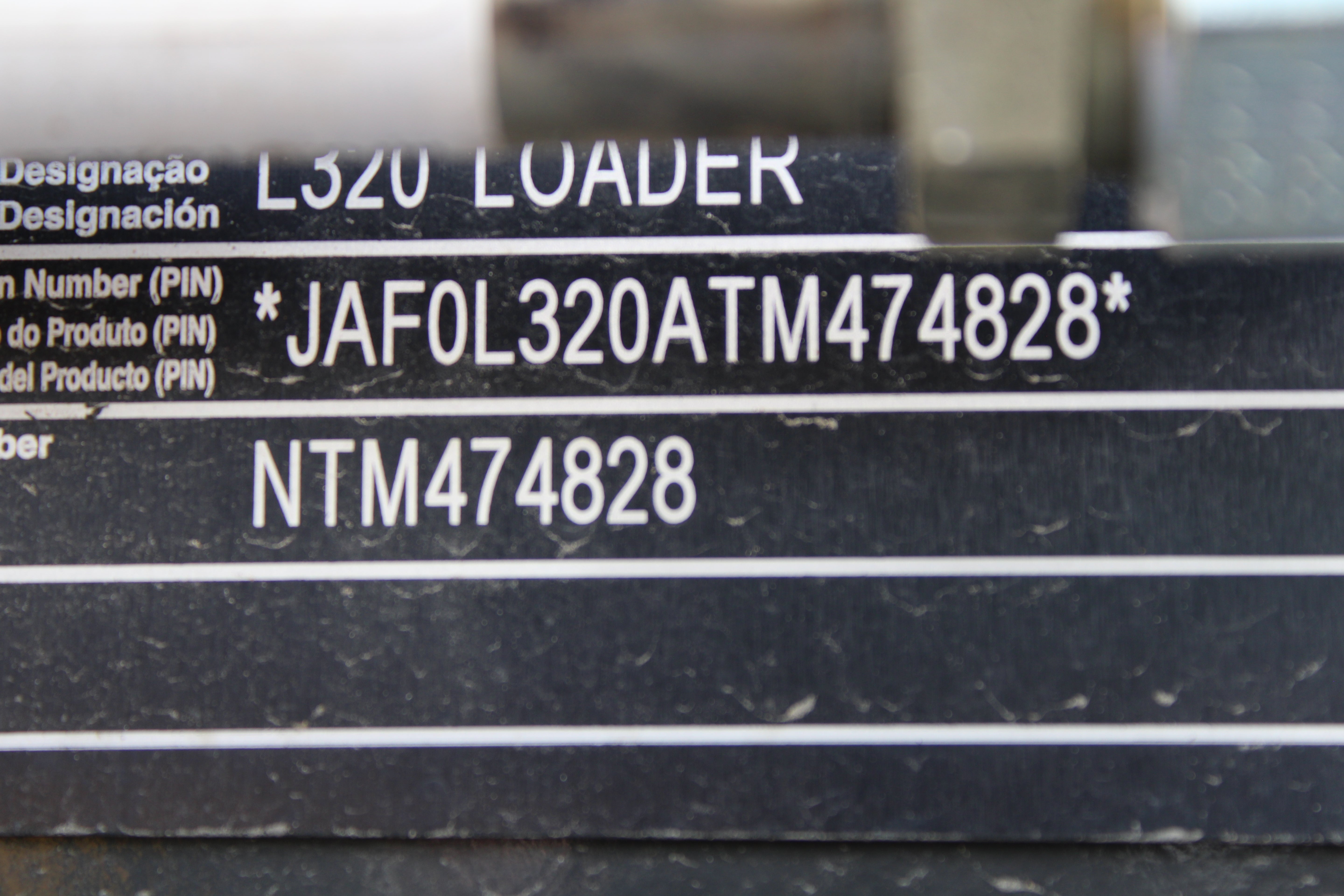 New Holland L320