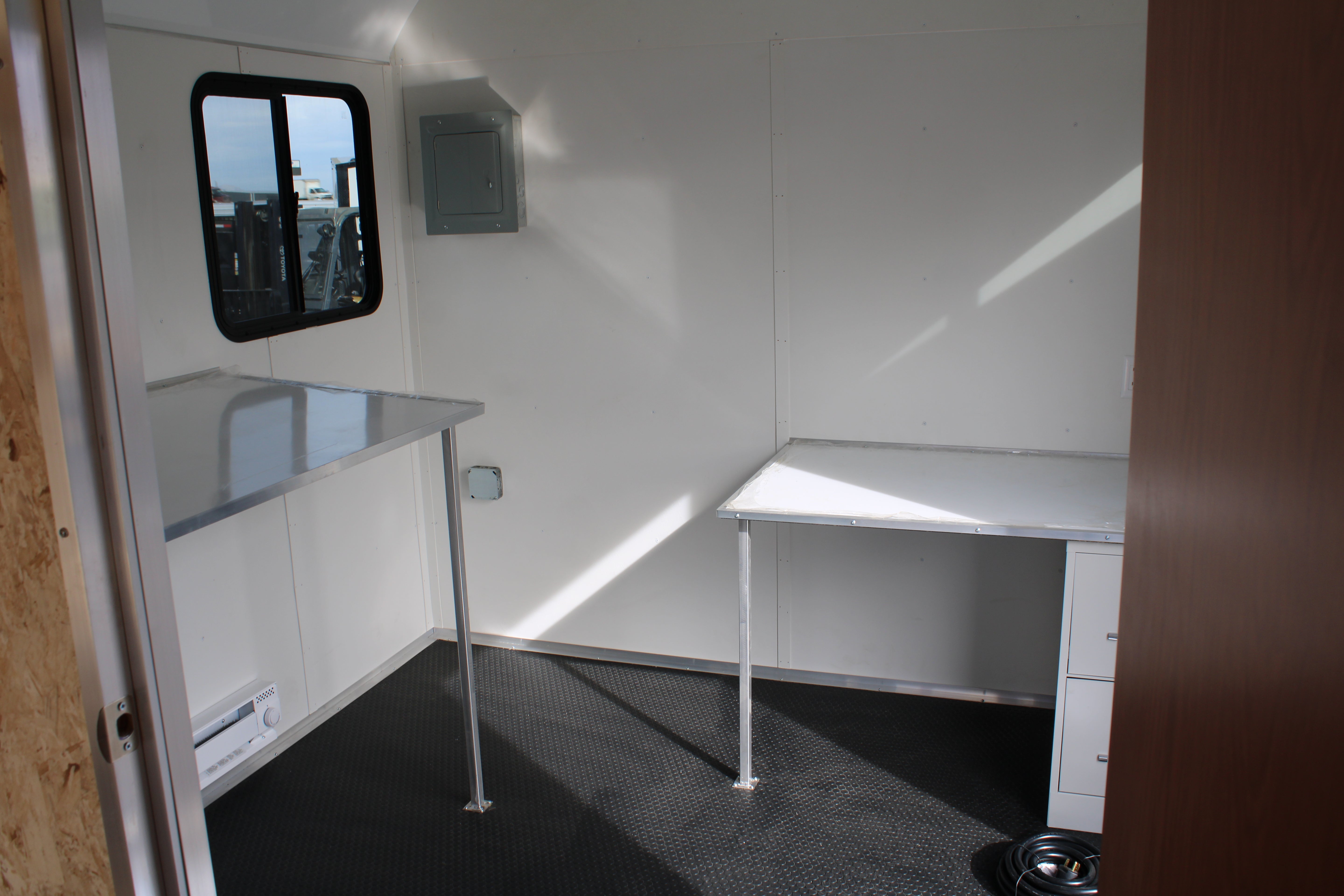 Wells Cargo 8.5 x 24 Wagon Trailer