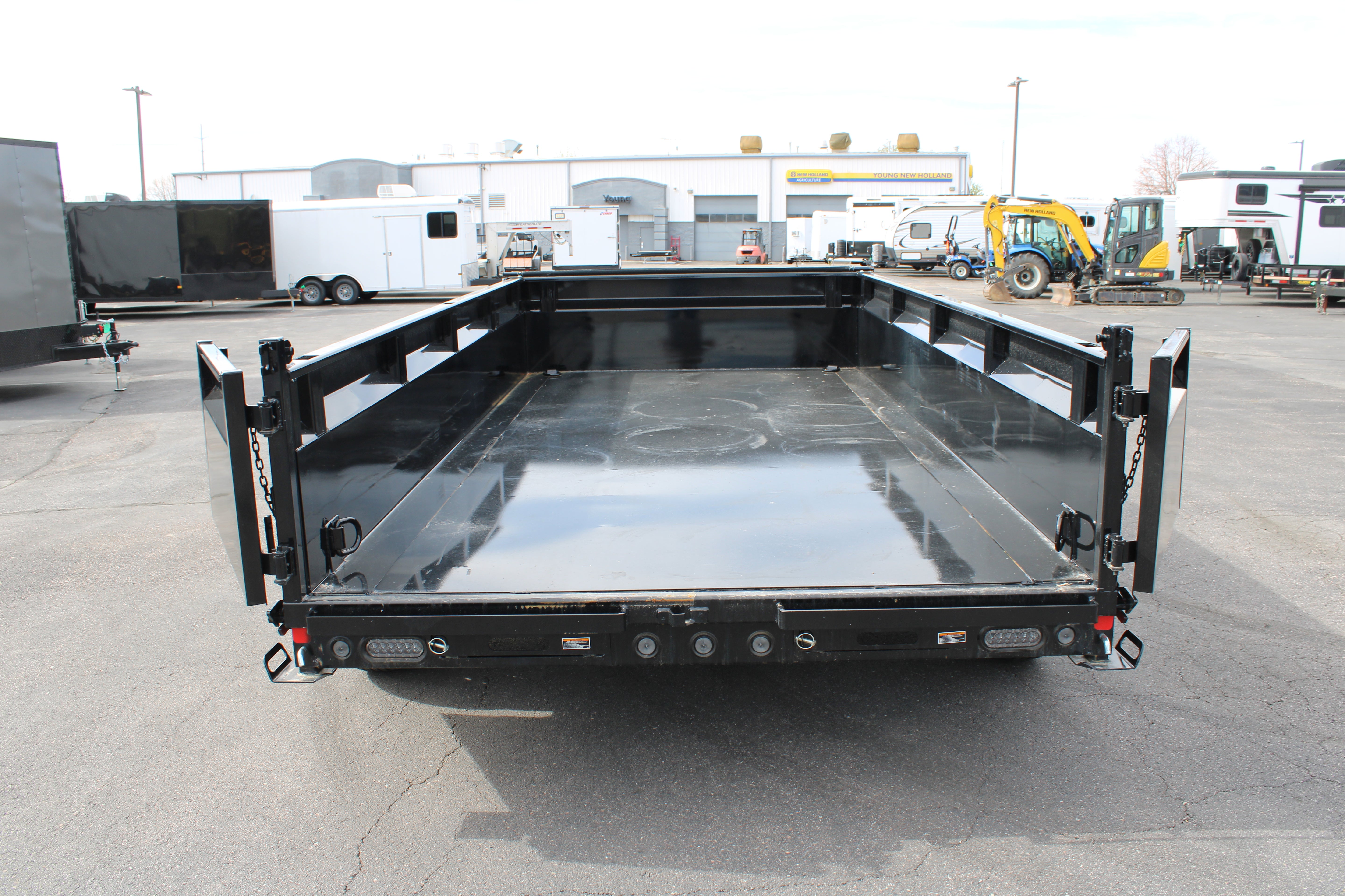 LoadTrail 14' Dump Trailer