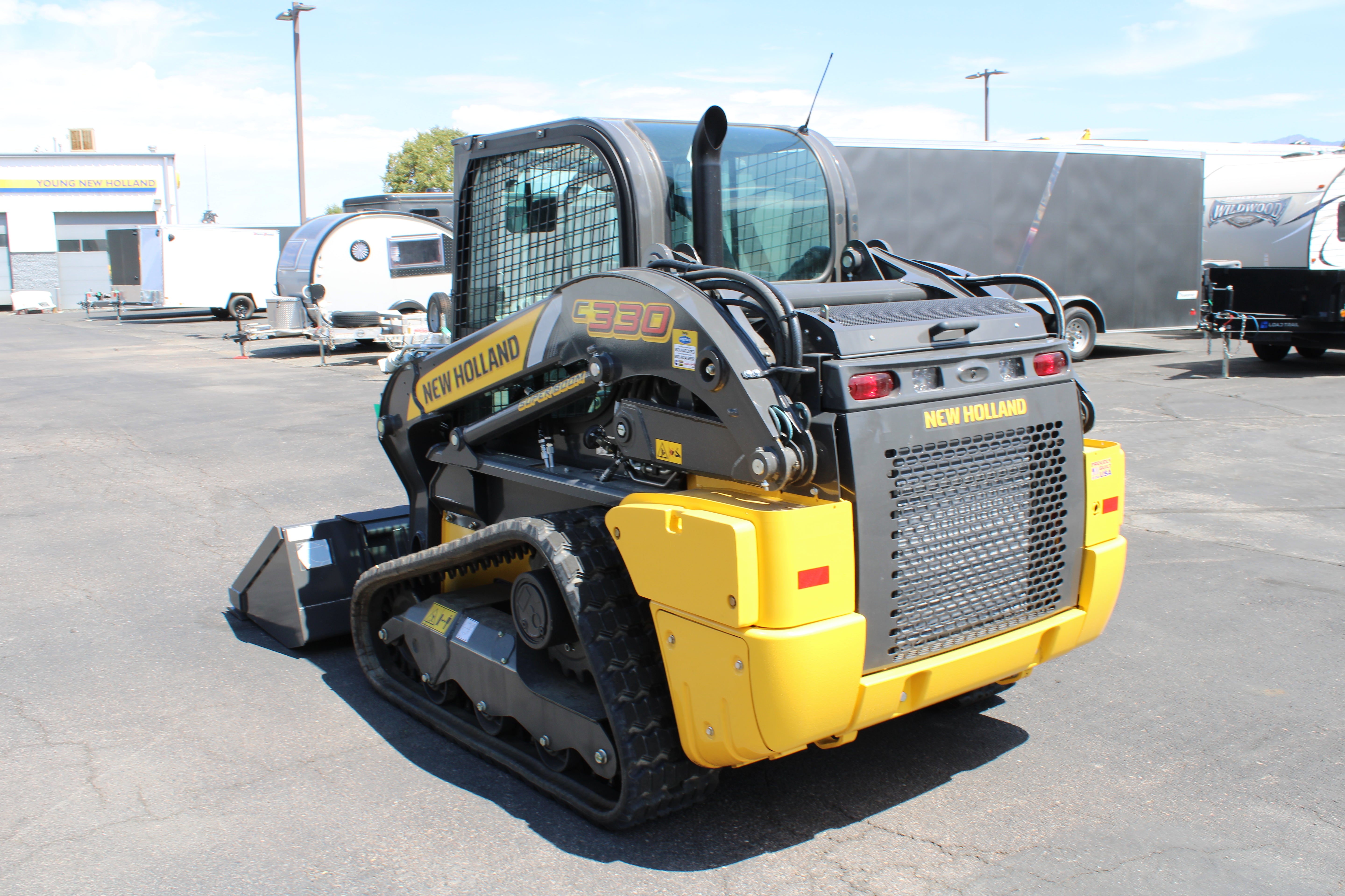 New Holland C330