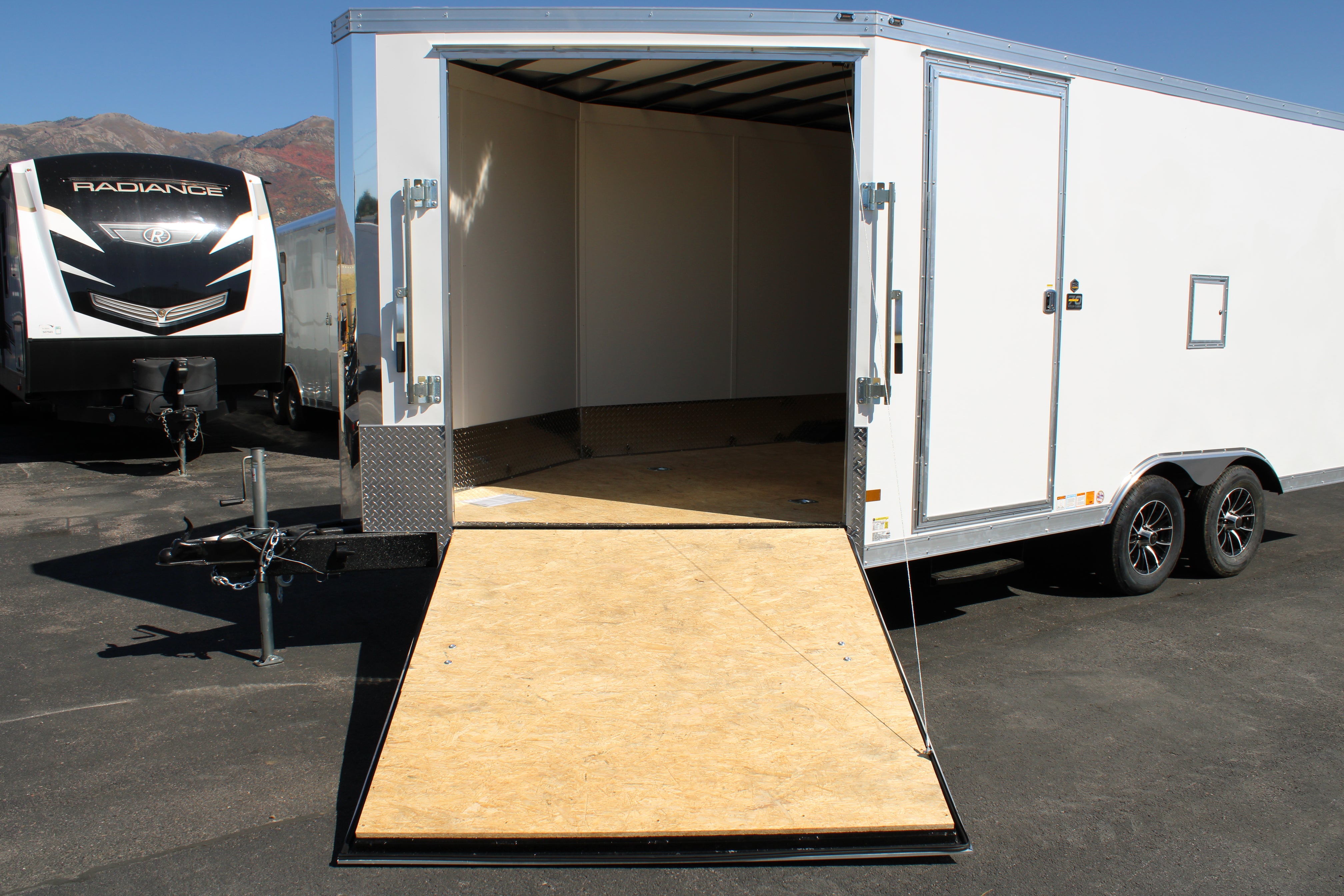 2023 Cargo Mate 24' Enclosed Trailer