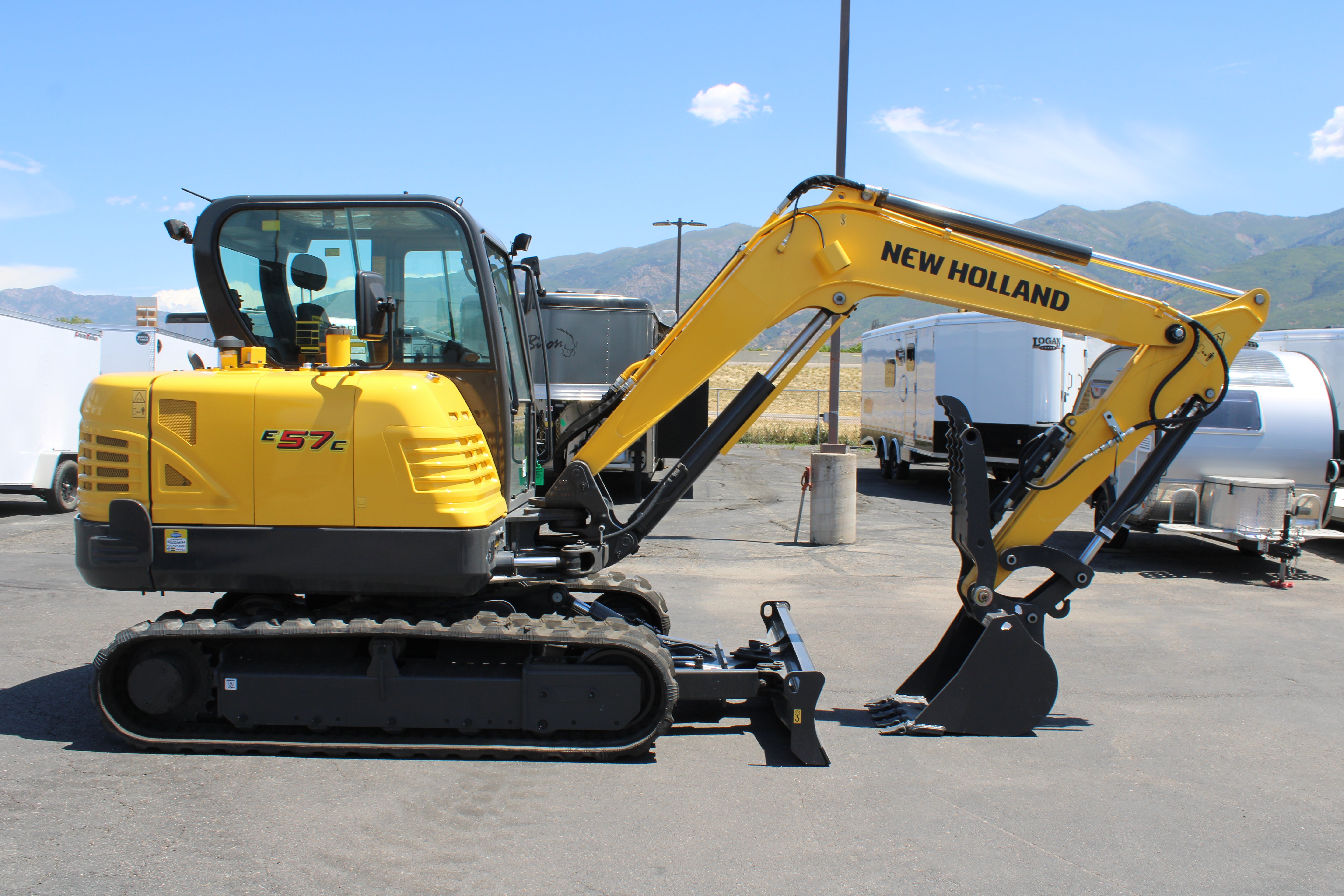 New Holland E57C