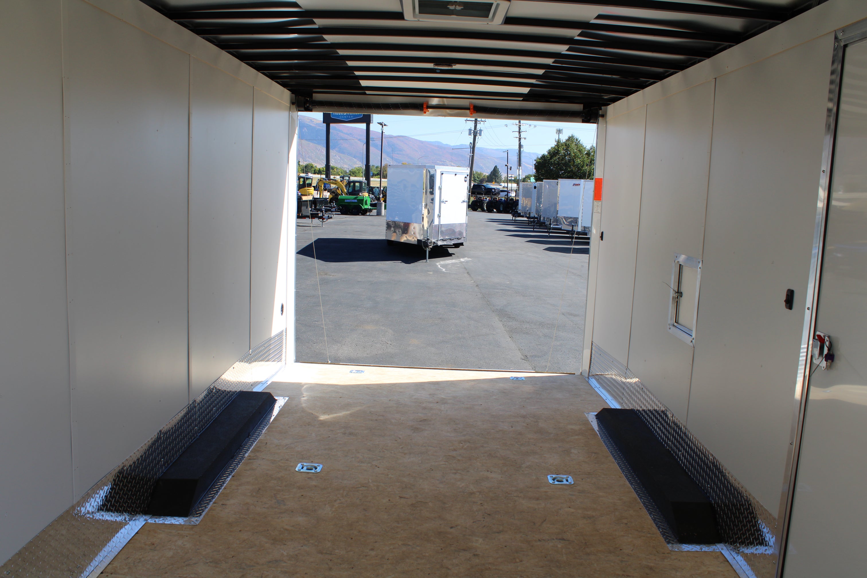 2023 Cargo Mate 24' Enclosed Trailer