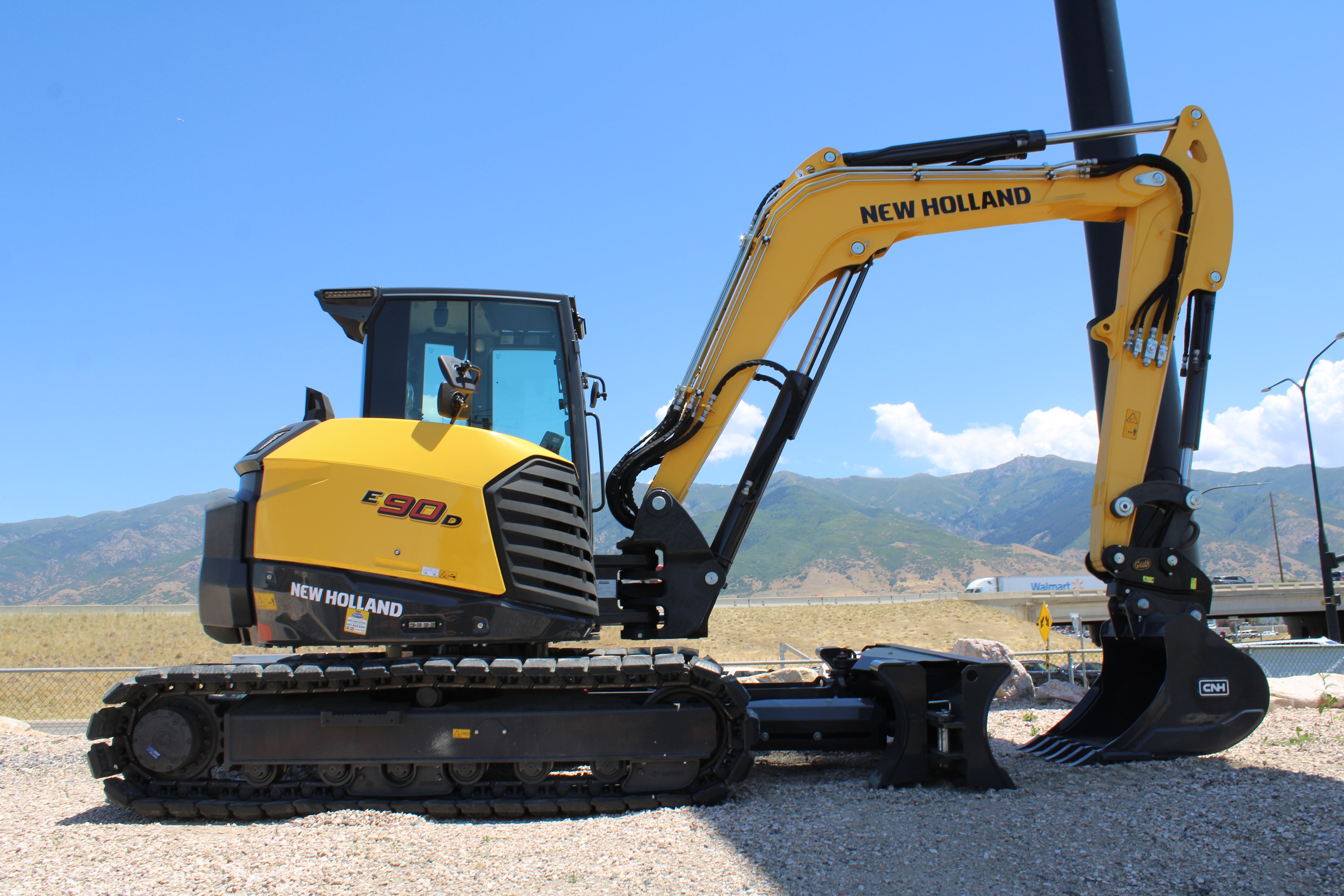 New Holland E90