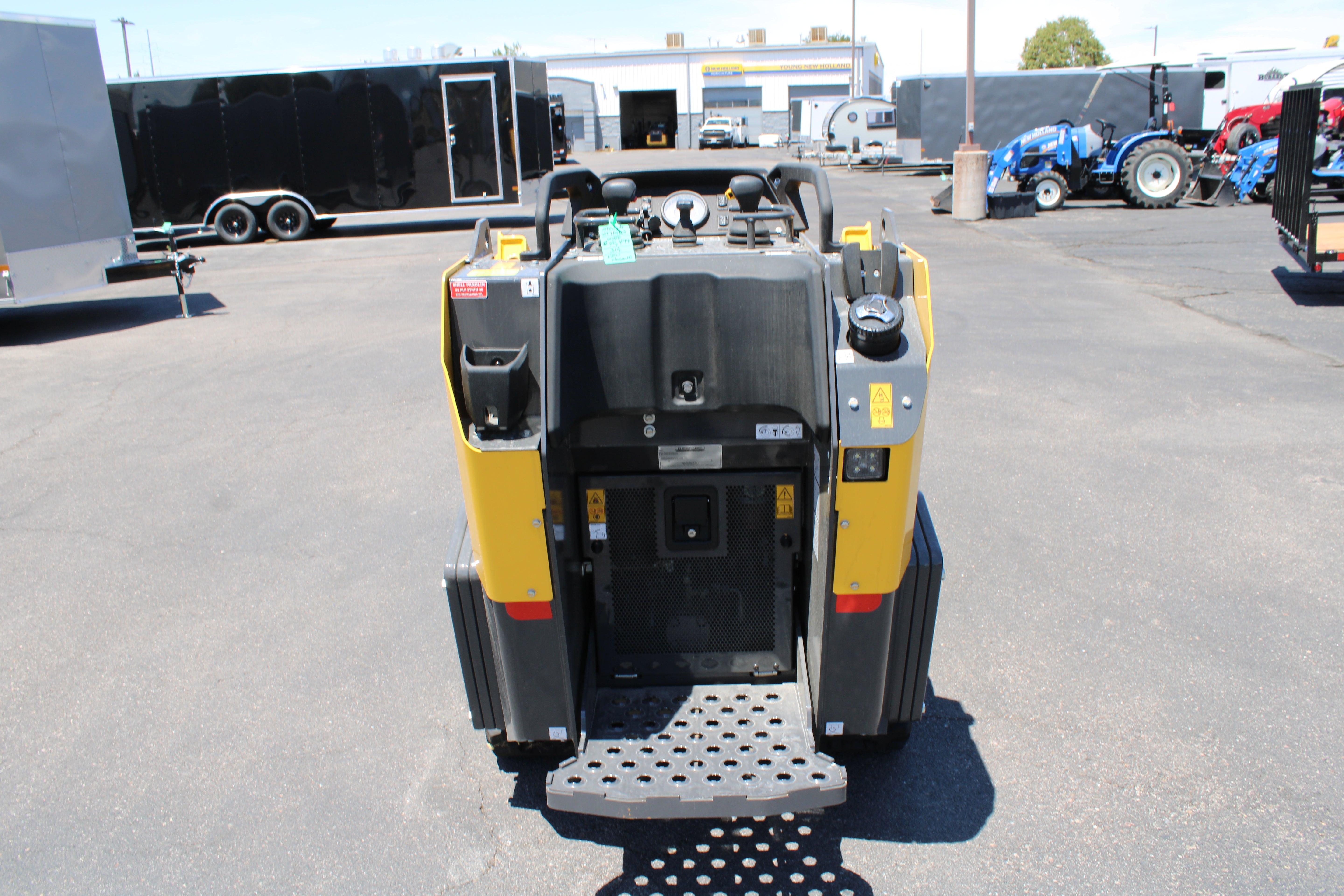 New Holland C314 Mini Skid Steer