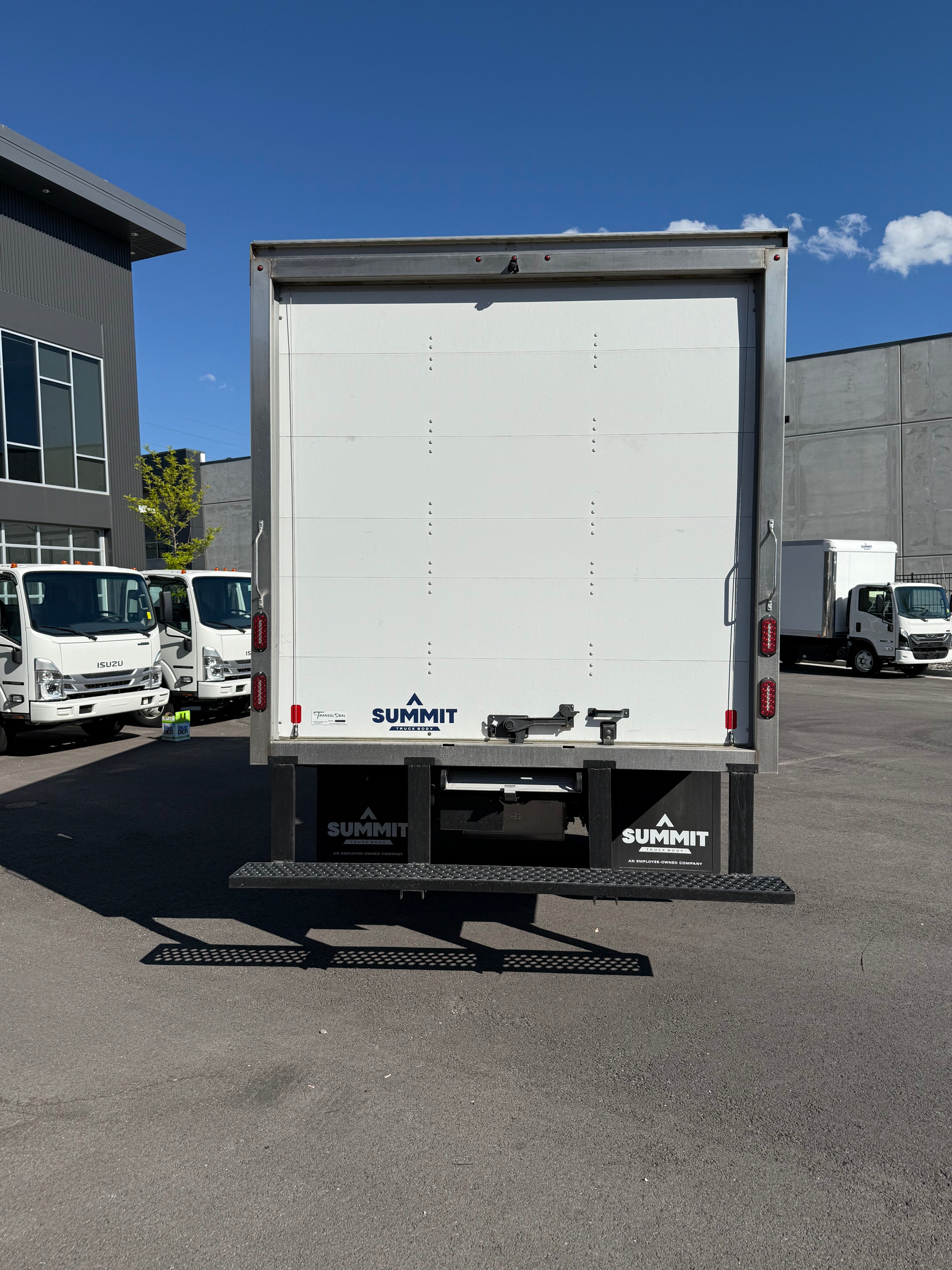 2025 ISUZU NRR Diesel 16" Box Truck Demo