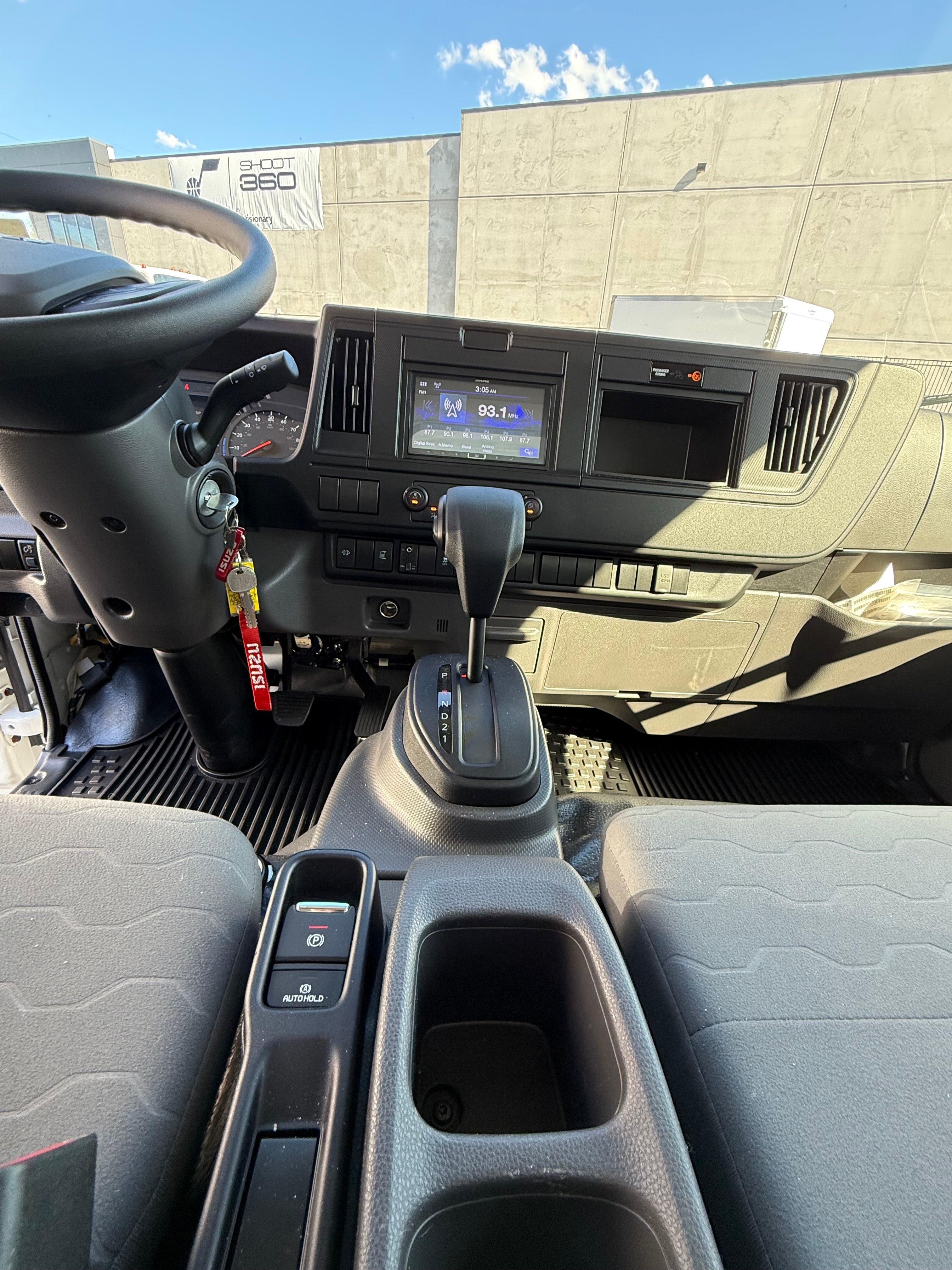 2025 ISUZU NRR Diesel 16" Box Truck Demo