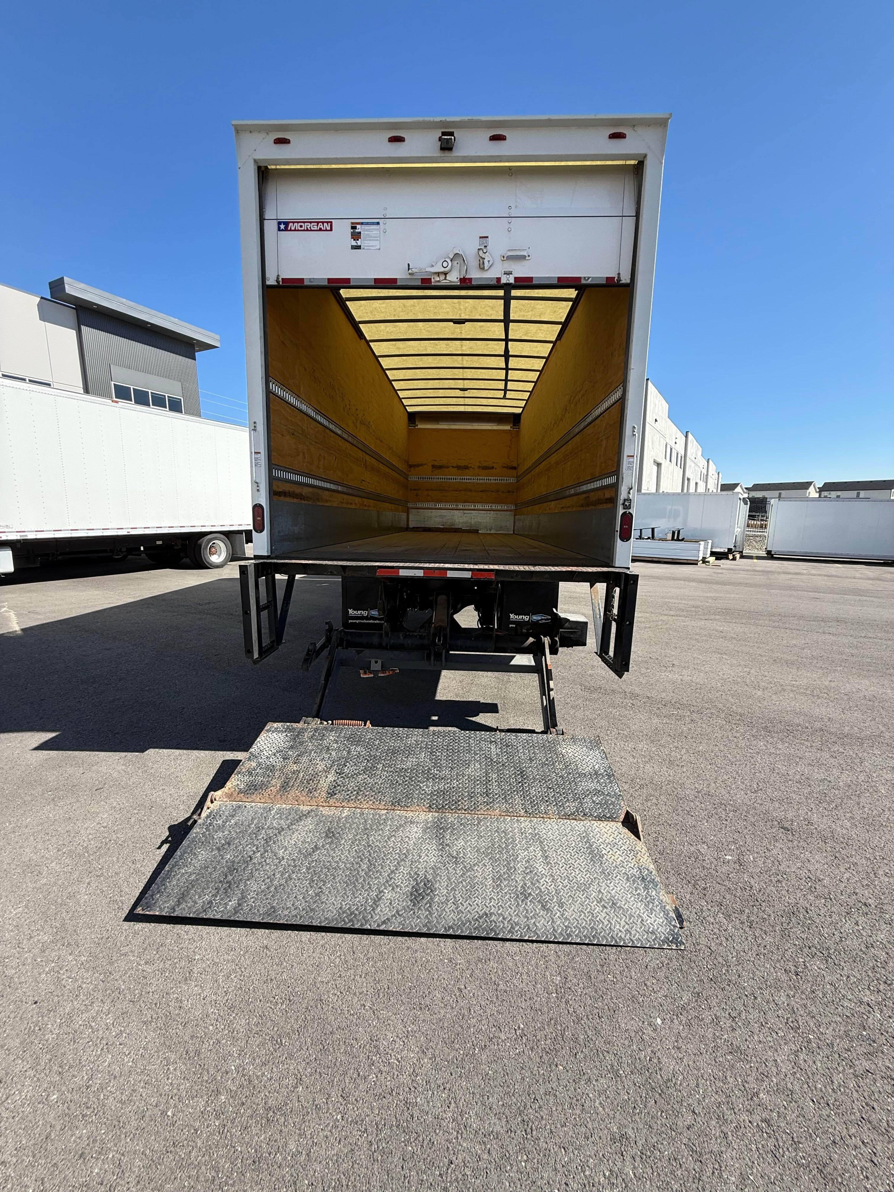 2025 HINO L6 Box Truck