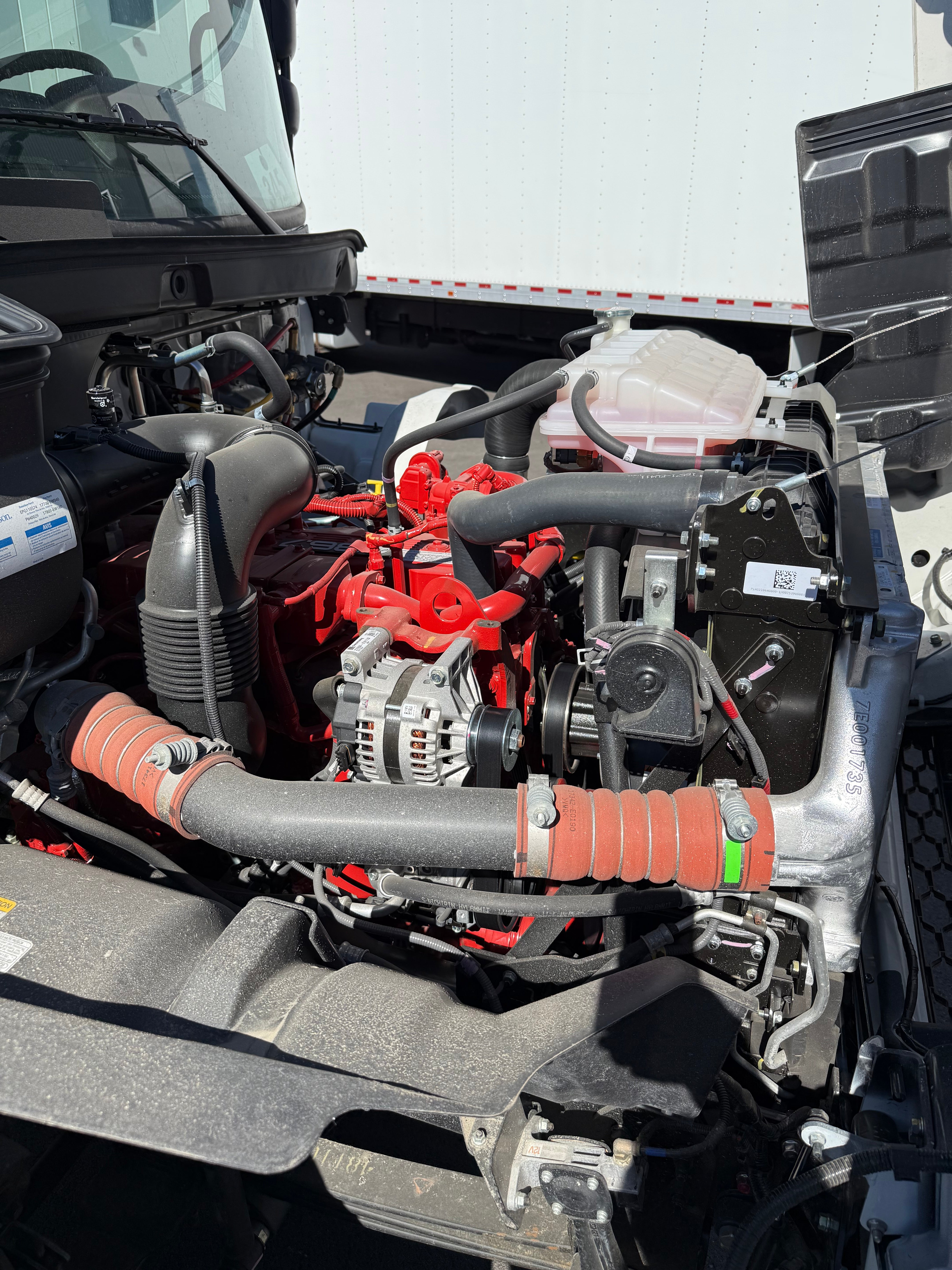 2025 HINO L6 Box Truck