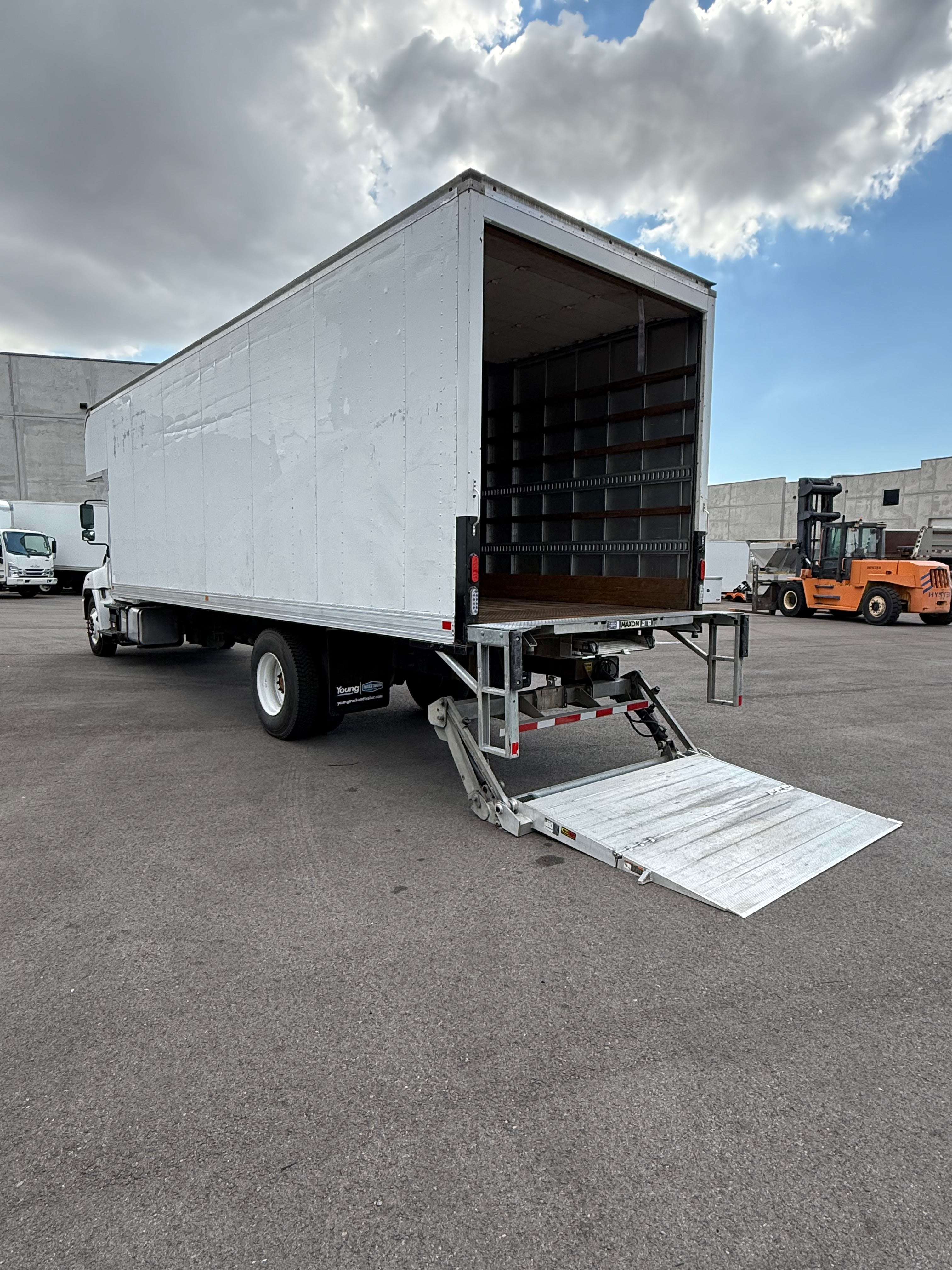 USED 2020 HINO 268A 26,000 GVW 26' BOX TRUCK