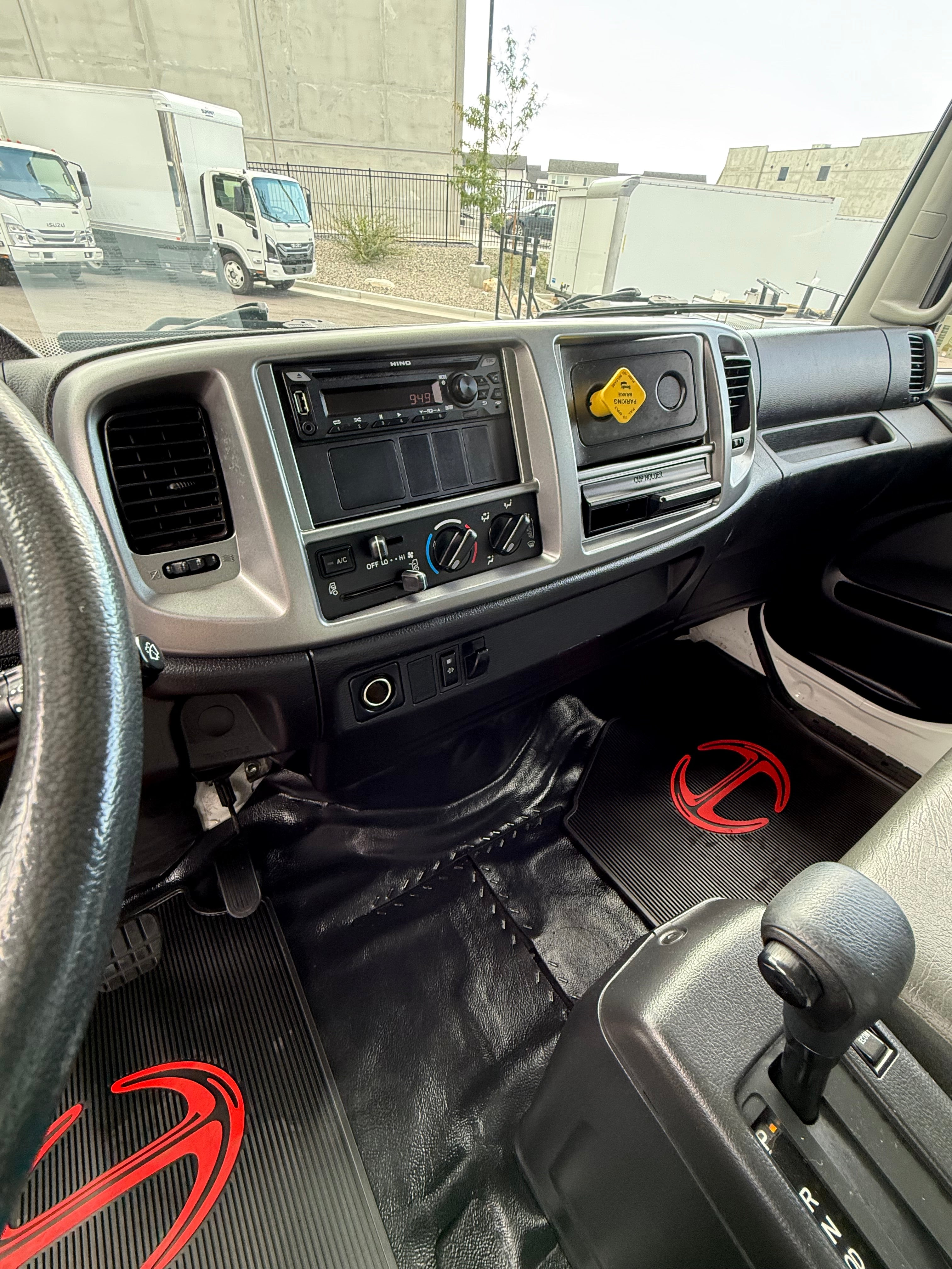 USED 2020 HINO 268A 26,000 GVW 26' BOX TRUCK