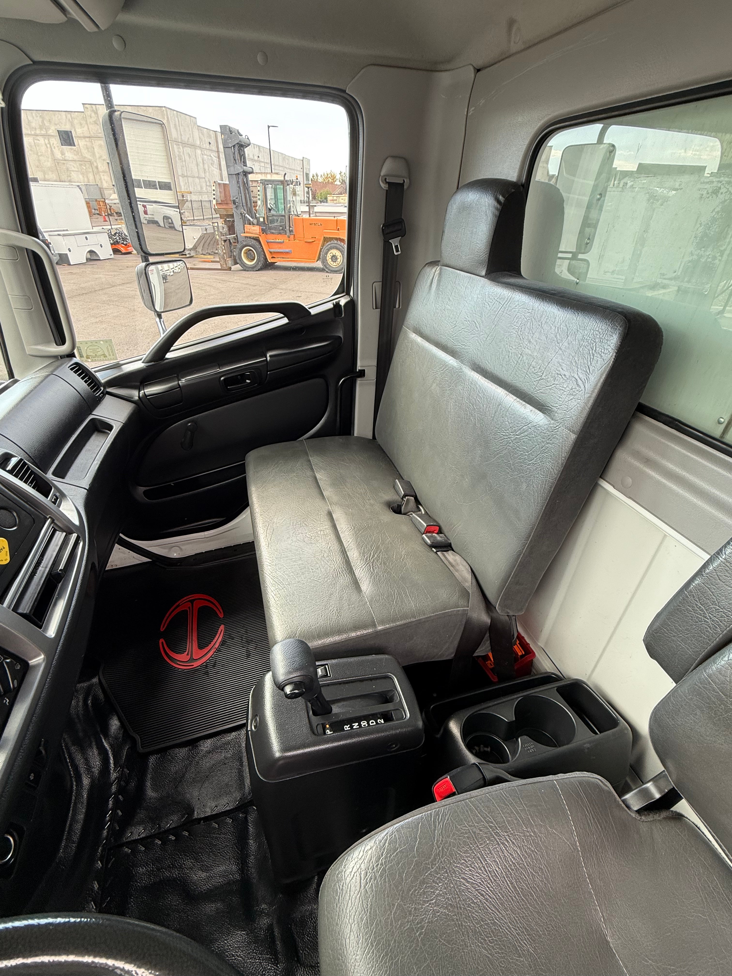 USED 2020 HINO 268A 26,000 GVW 26' BOX TRUCK