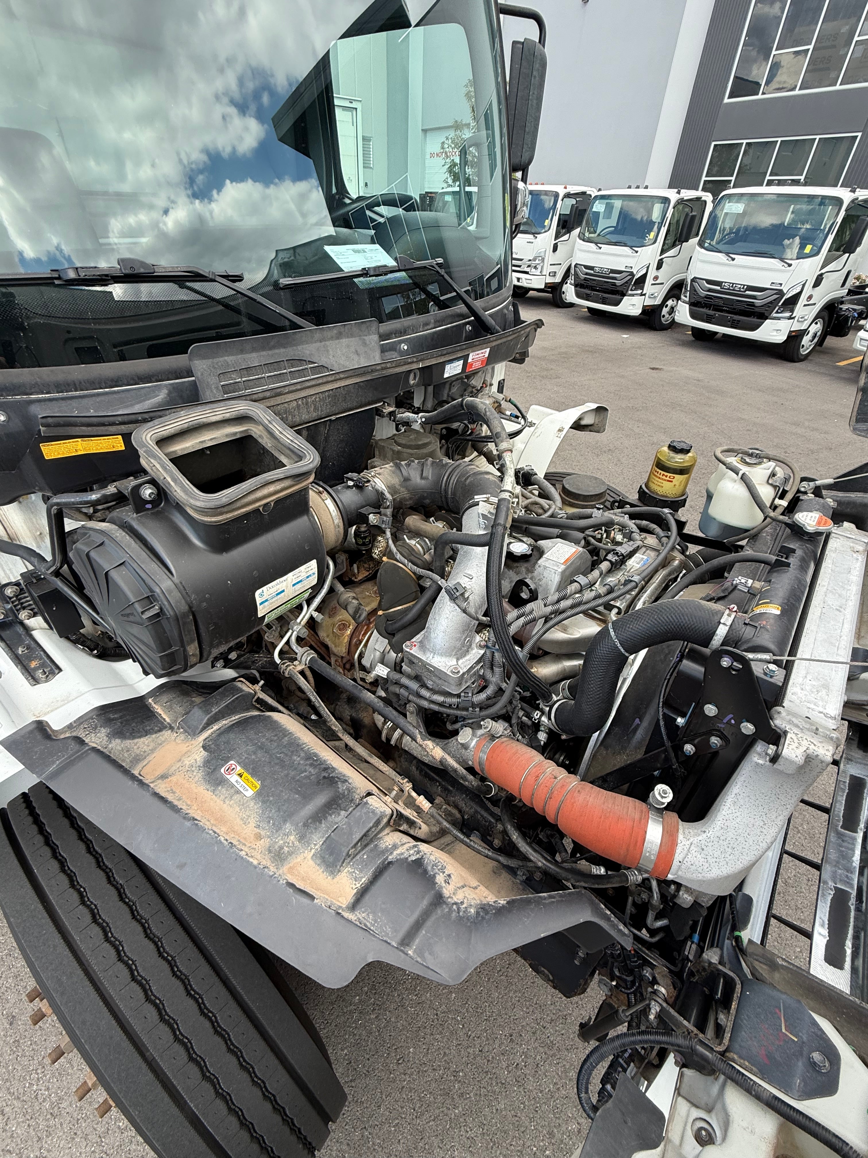 USED 2020 HINO 268A 26,000 GVW 26' BOX TRUCK