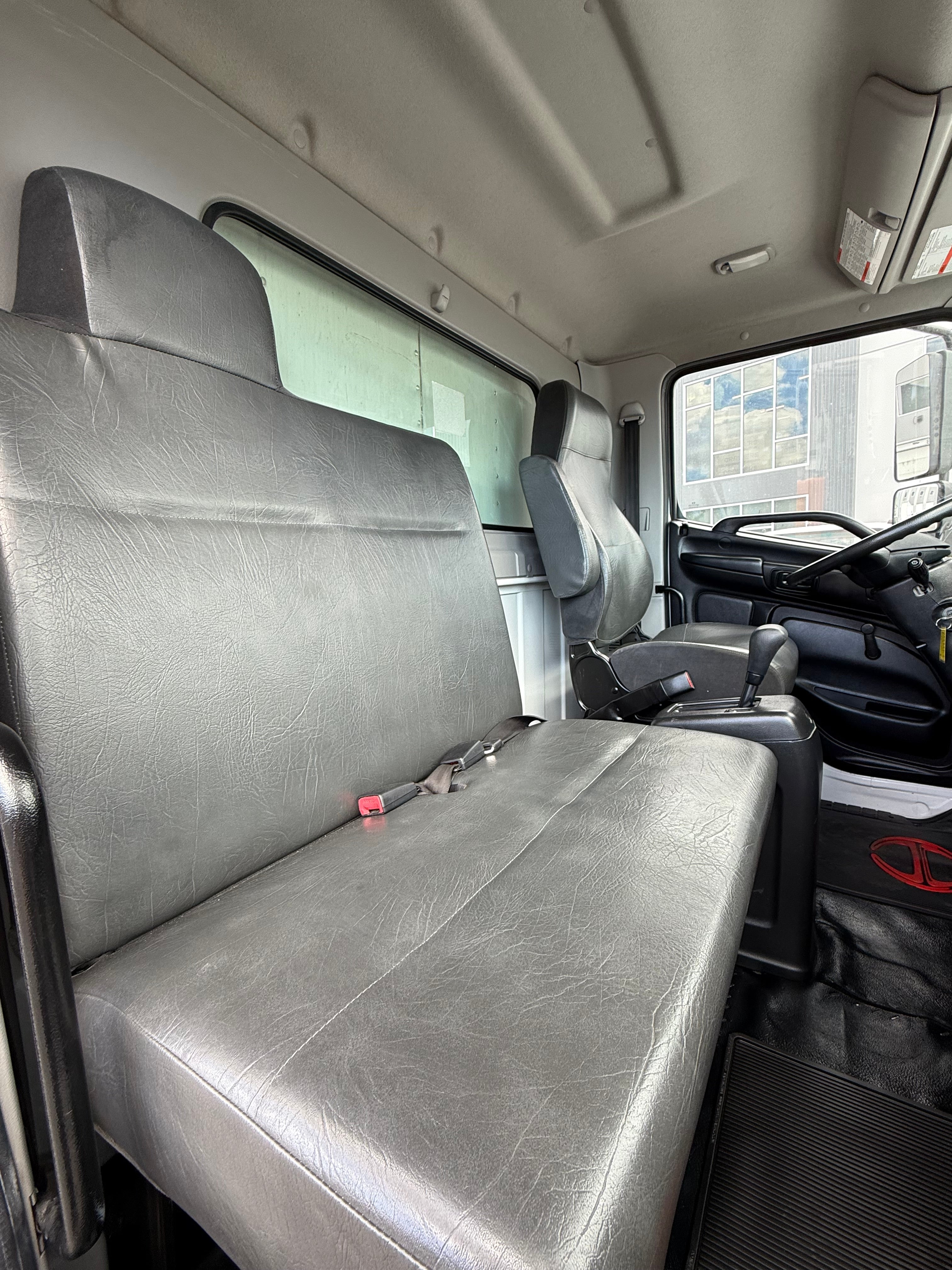 USED 2020 HINO 268A 26,000 GVW 26' BOX TRUCK